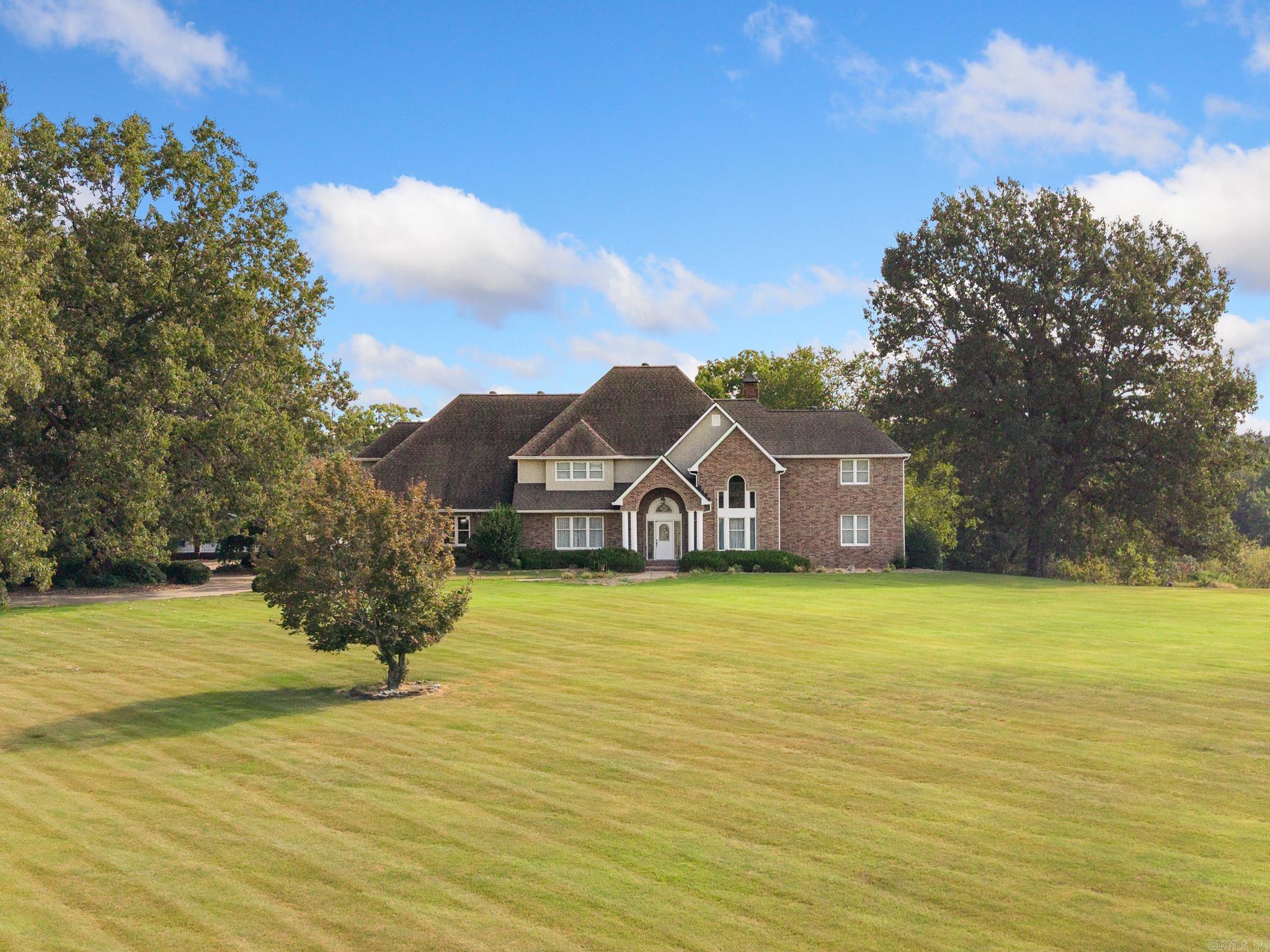 2734 Wolf Springs  Harrison, AR