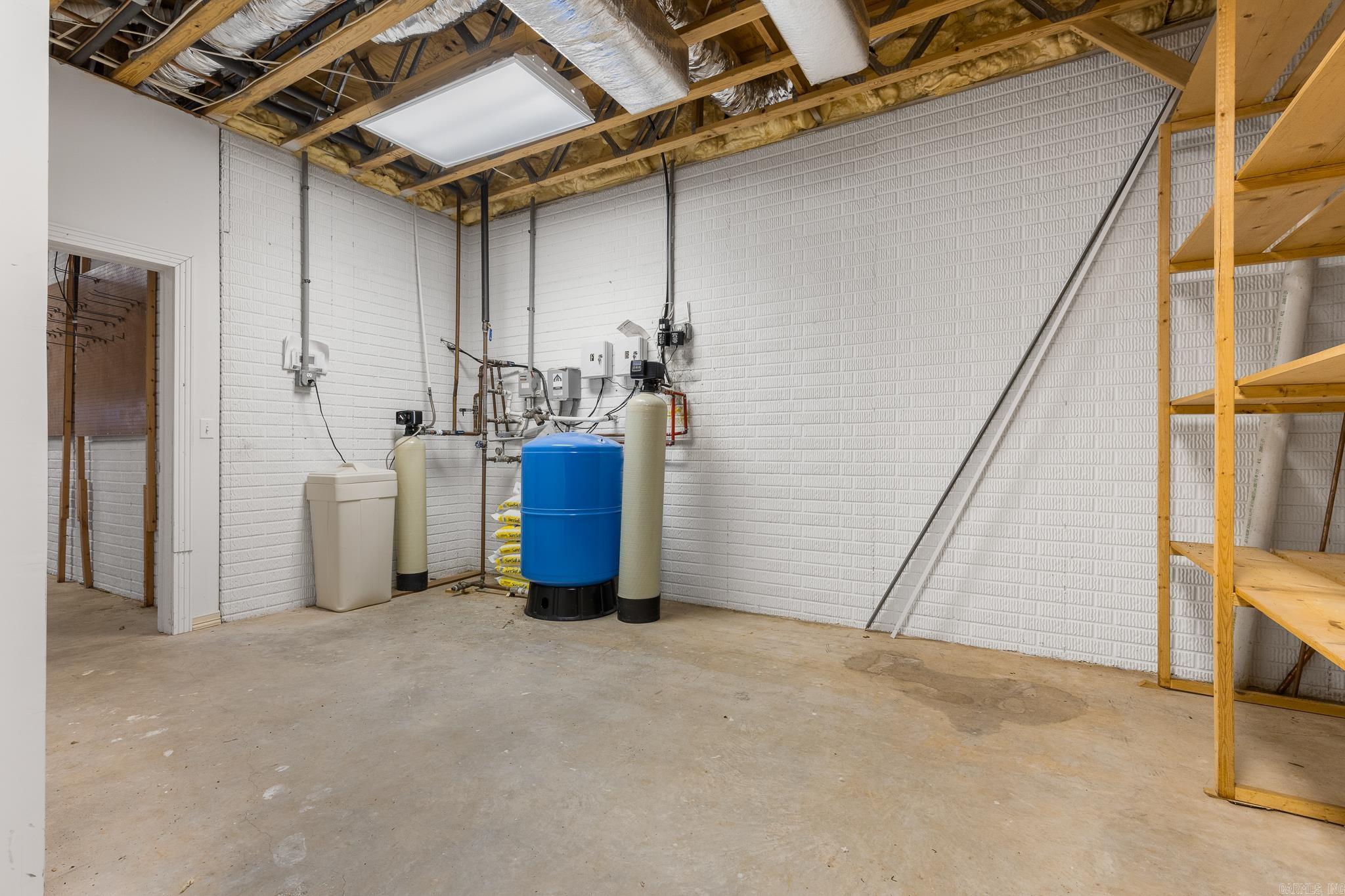 2734 Wolf Springs Road Harrison, AR 72601