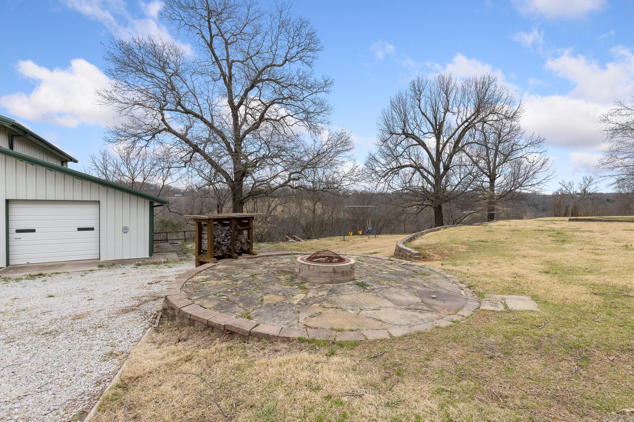 2734 Wolf Springs Road Harrison, AR 72601