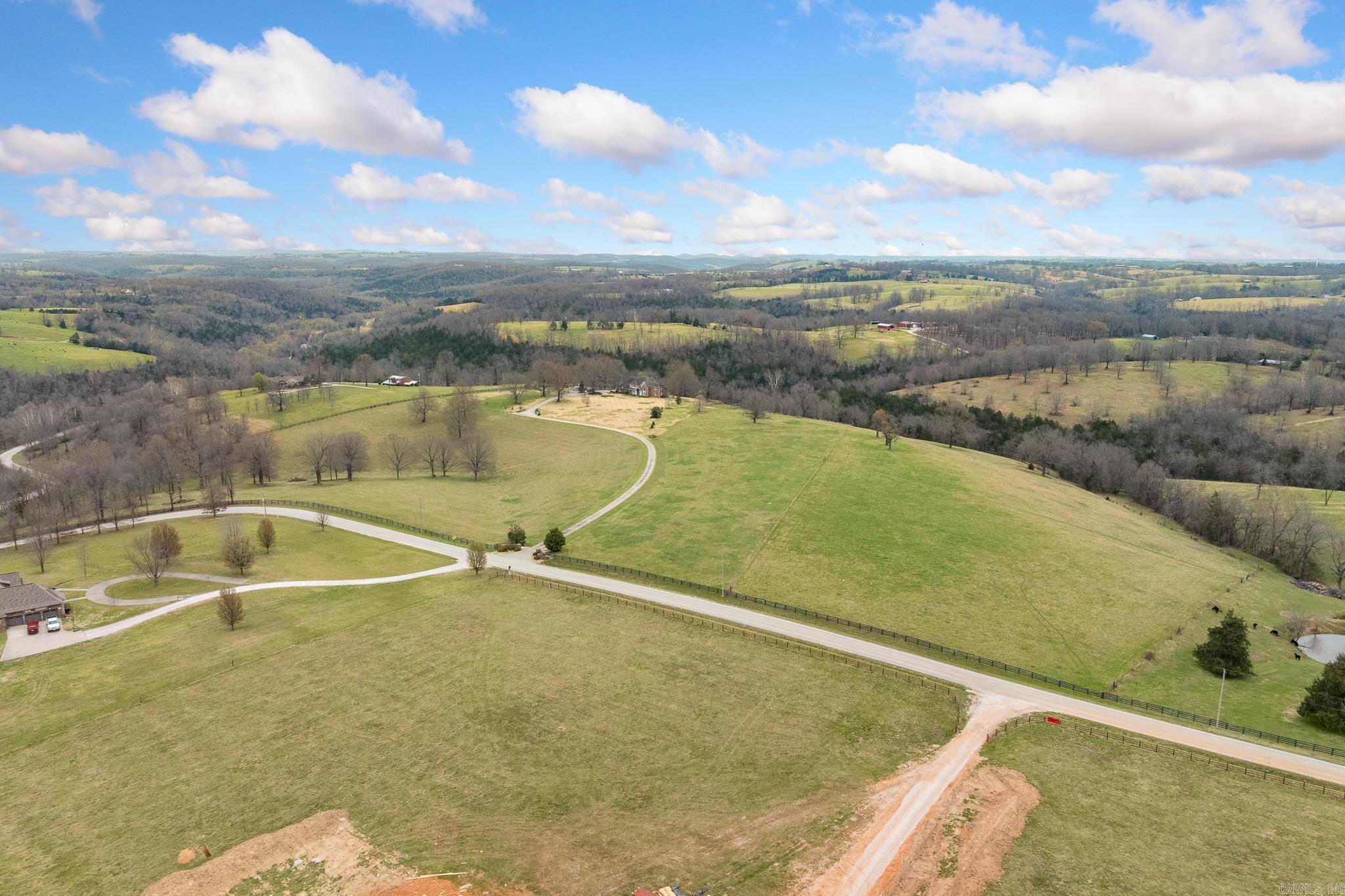 2734 Wolf Springs Road Harrison, AR 72601