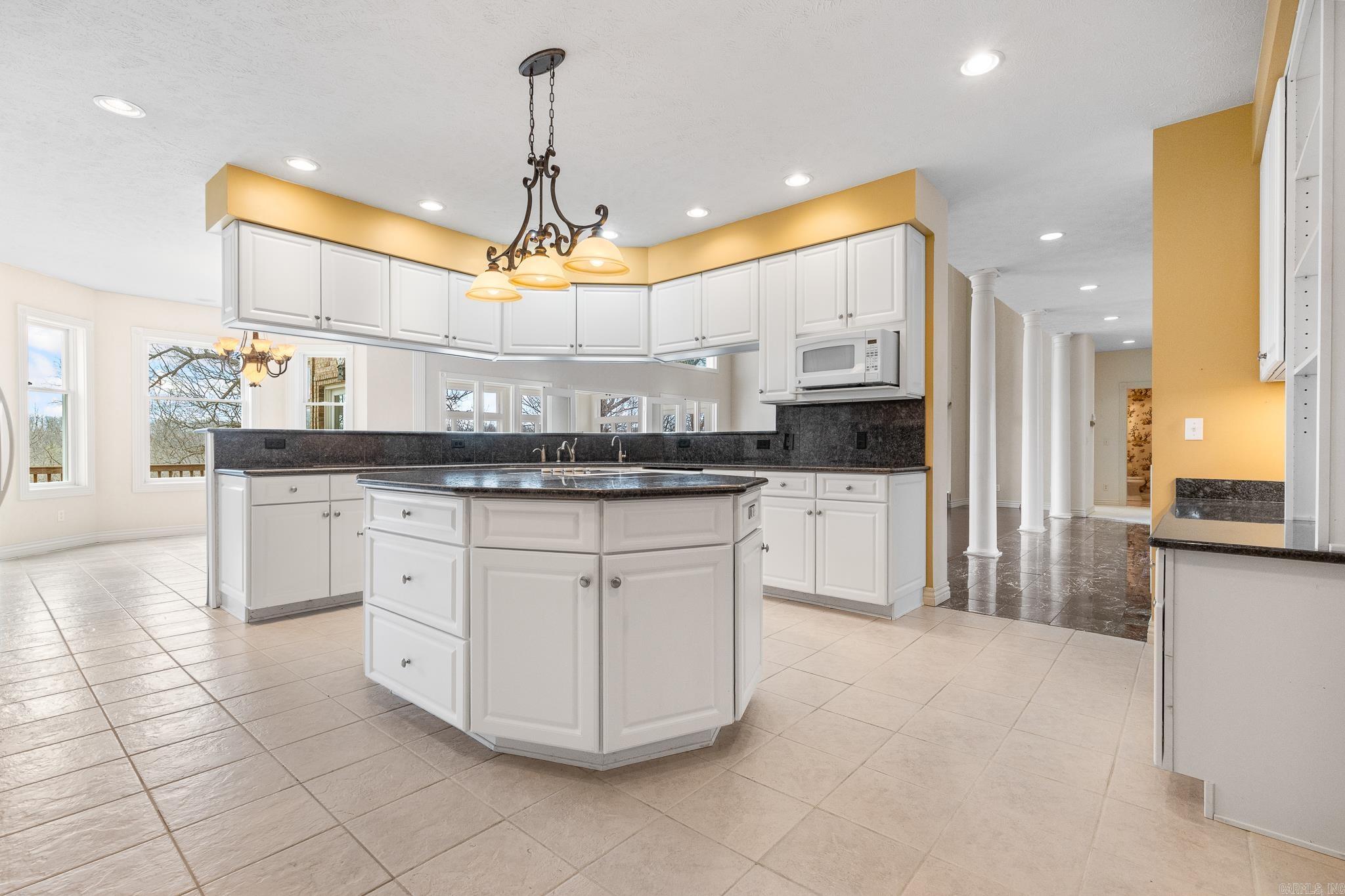 2734 Wolf Springs Road Harrison, AR 72601