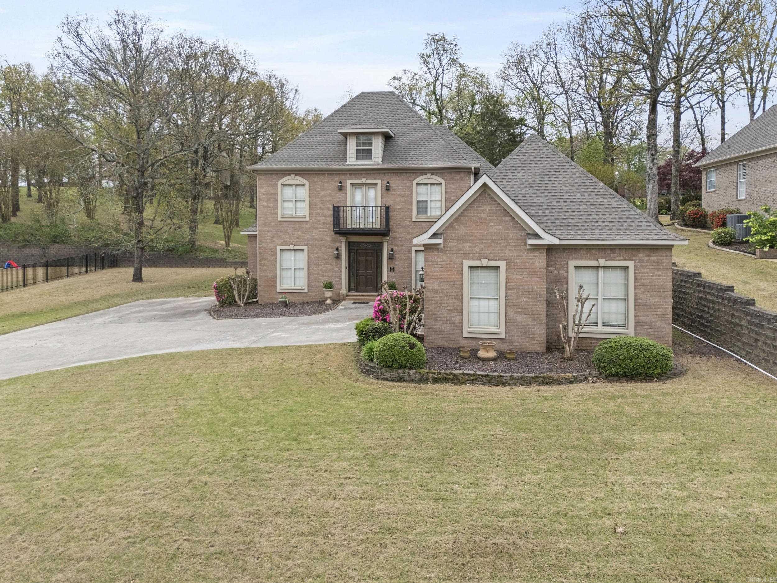 913 Golf View Drive Searcy, AR 72143