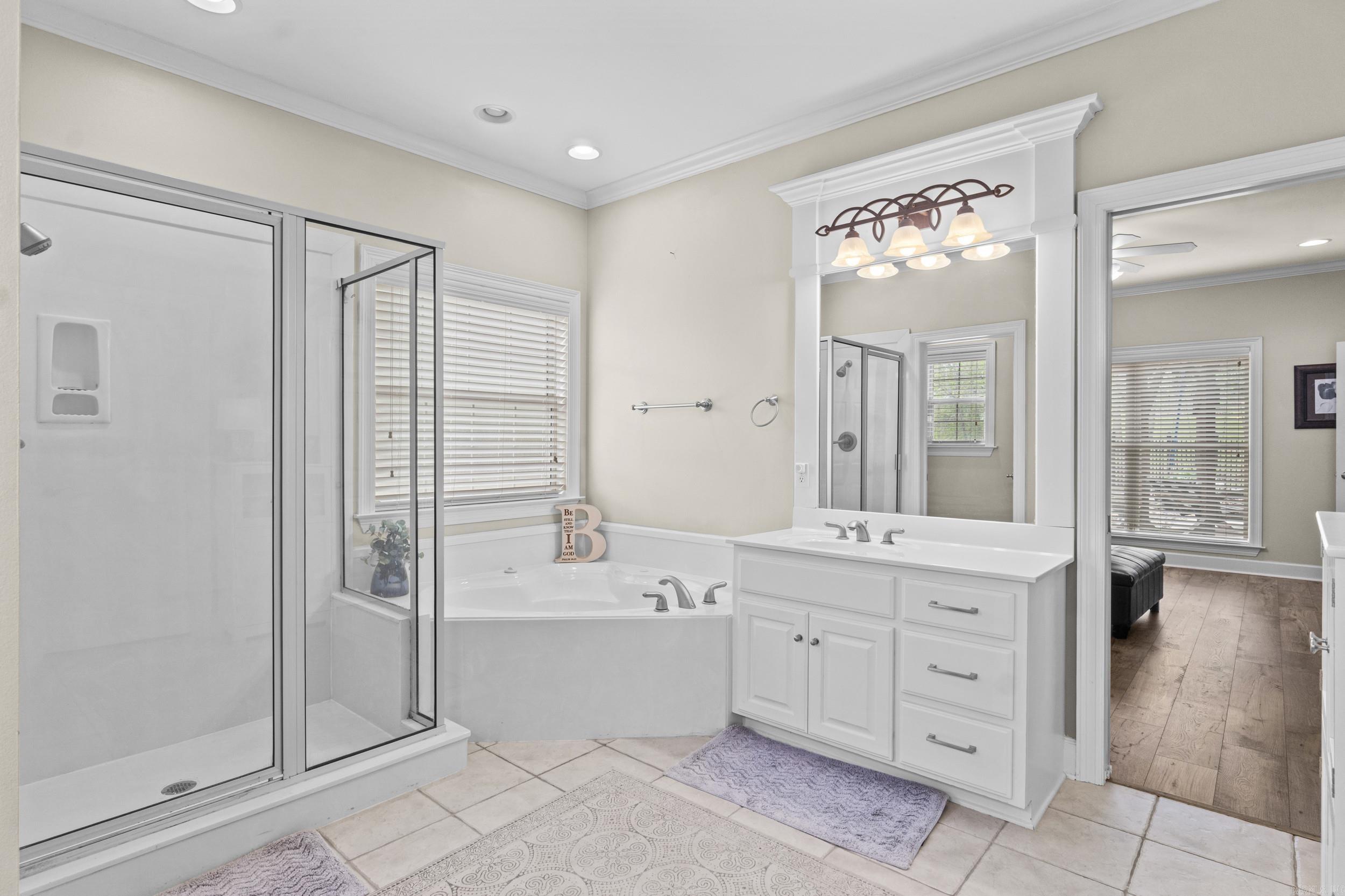 913 Golf View Drive Searcy, AR 72143