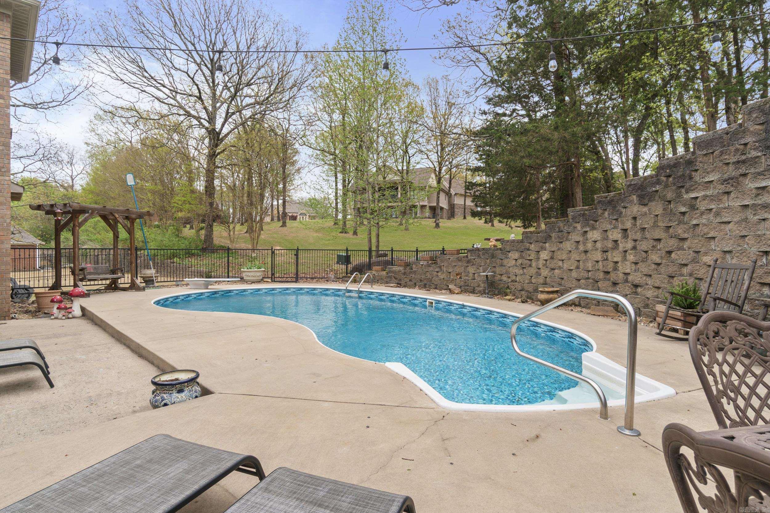 913 Golf View Drive Searcy, AR 72143