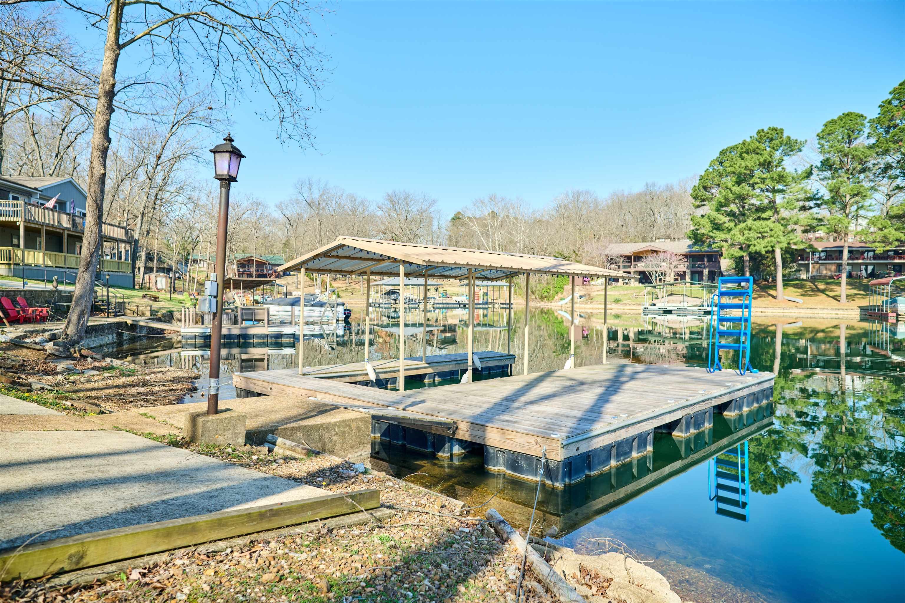 7 Winnebago  Cherokee Village, AR