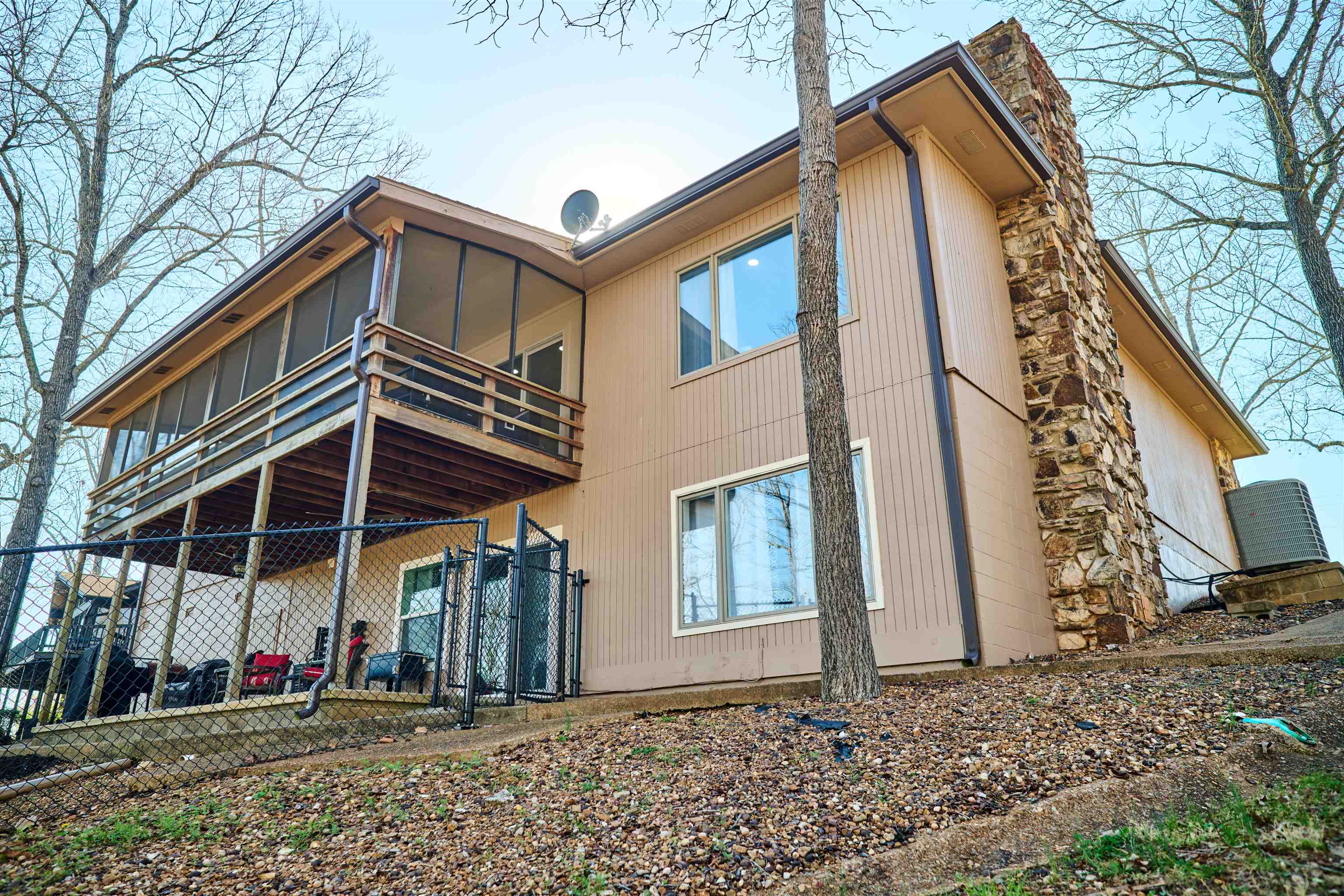 7 Winnebago  Cherokee Village, AR