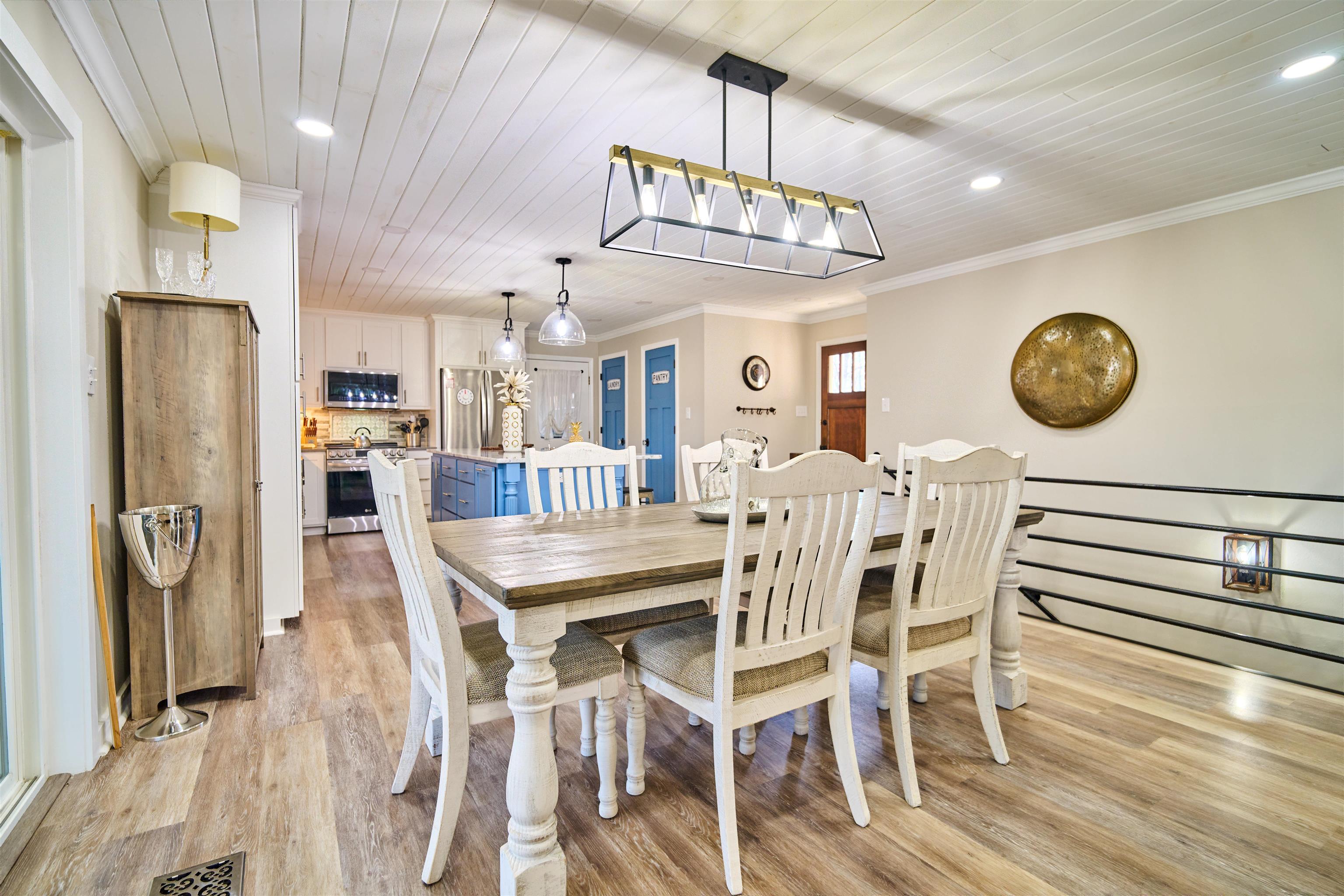 7 Winnebago  Cherokee Village, AR