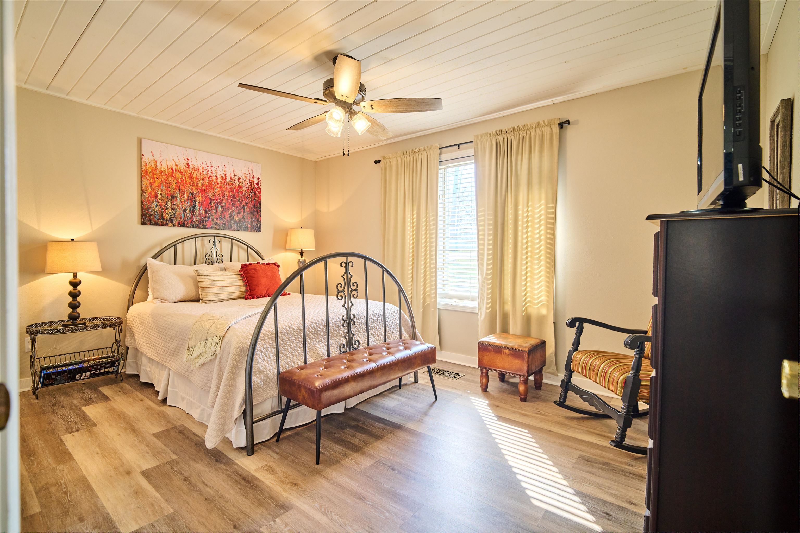 7 Winnebago  Cherokee Village, AR