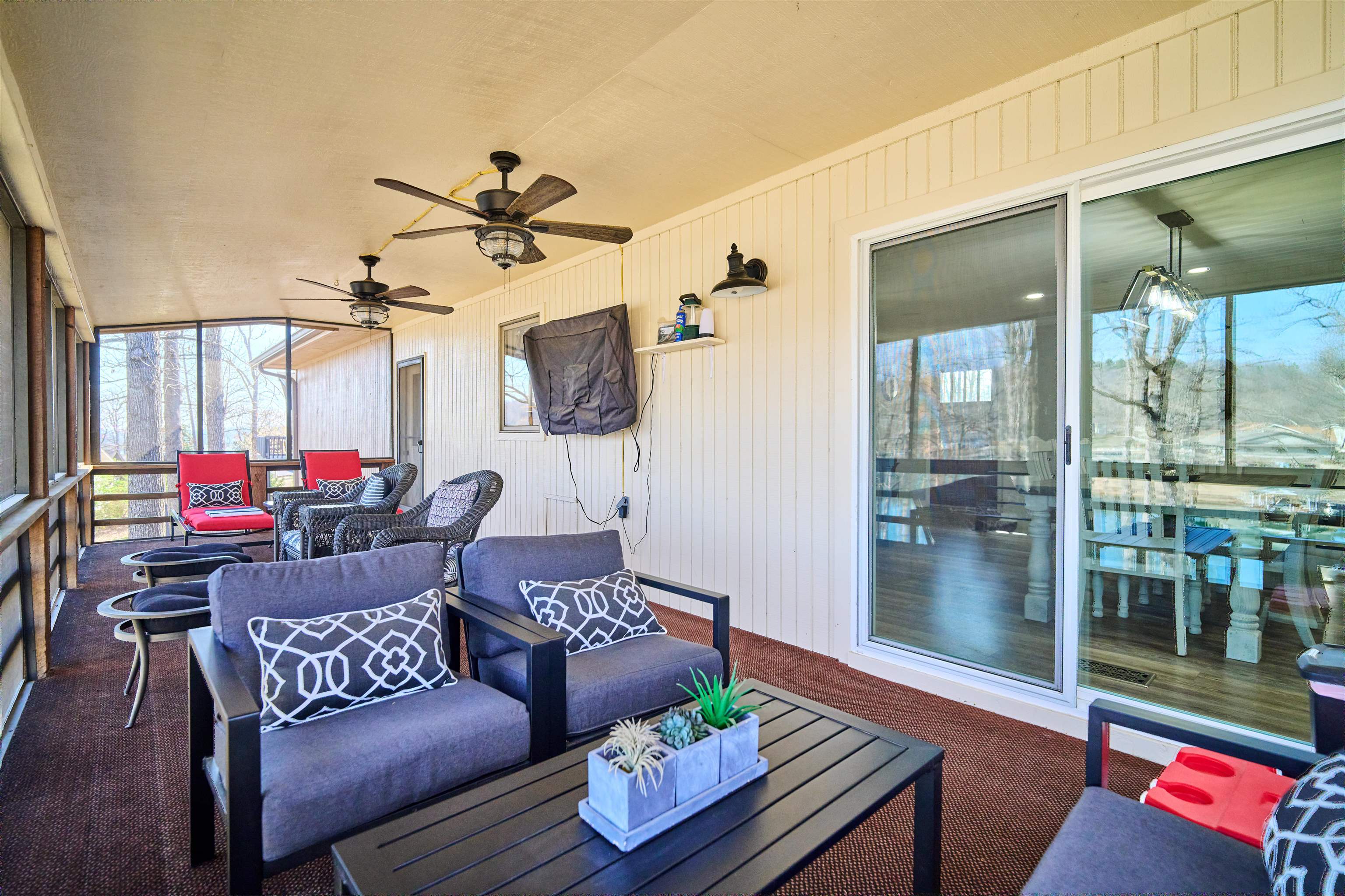 7 Winnebago  Cherokee Village, AR