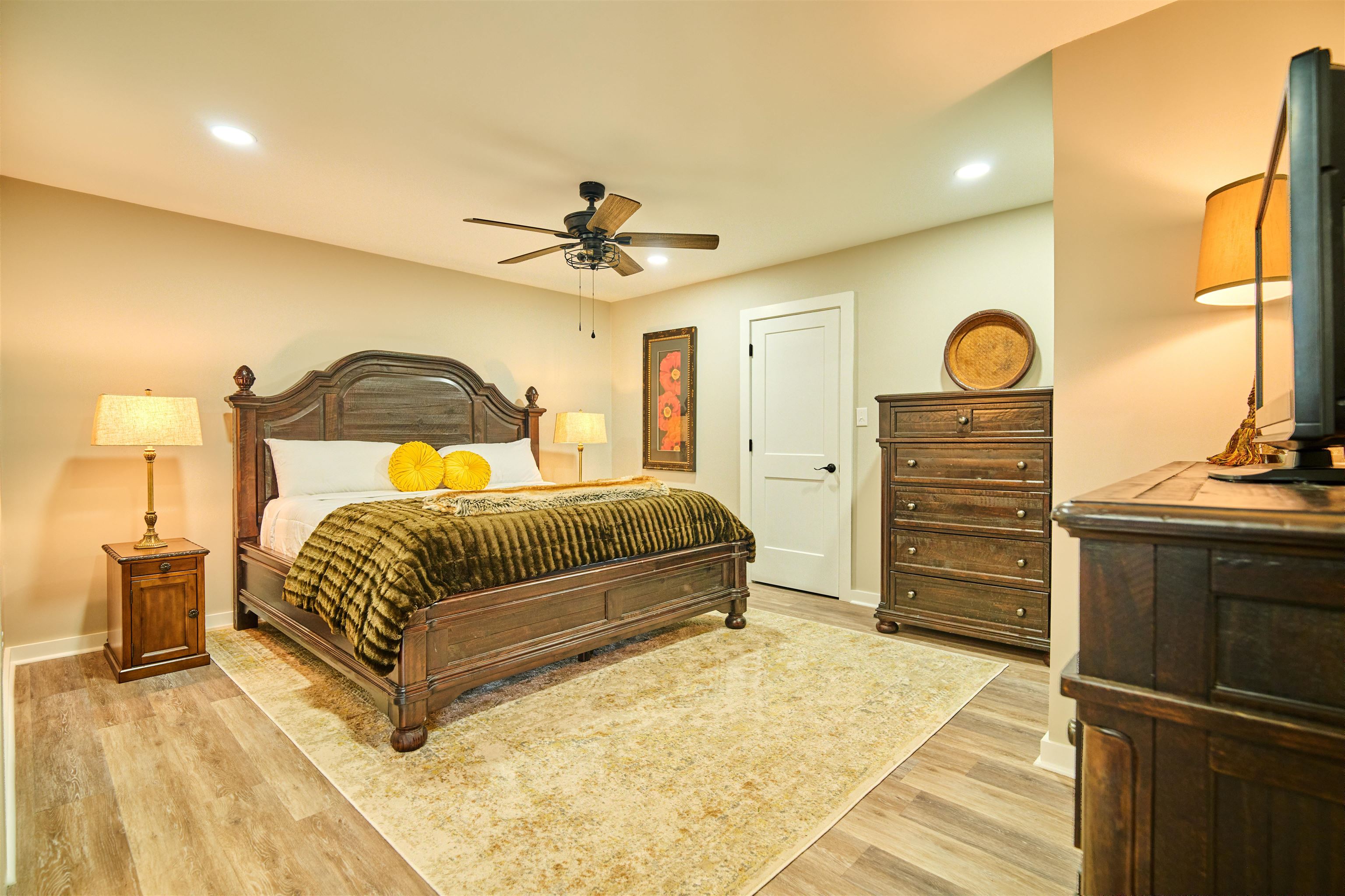 7 Winnebago  Cherokee Village, AR