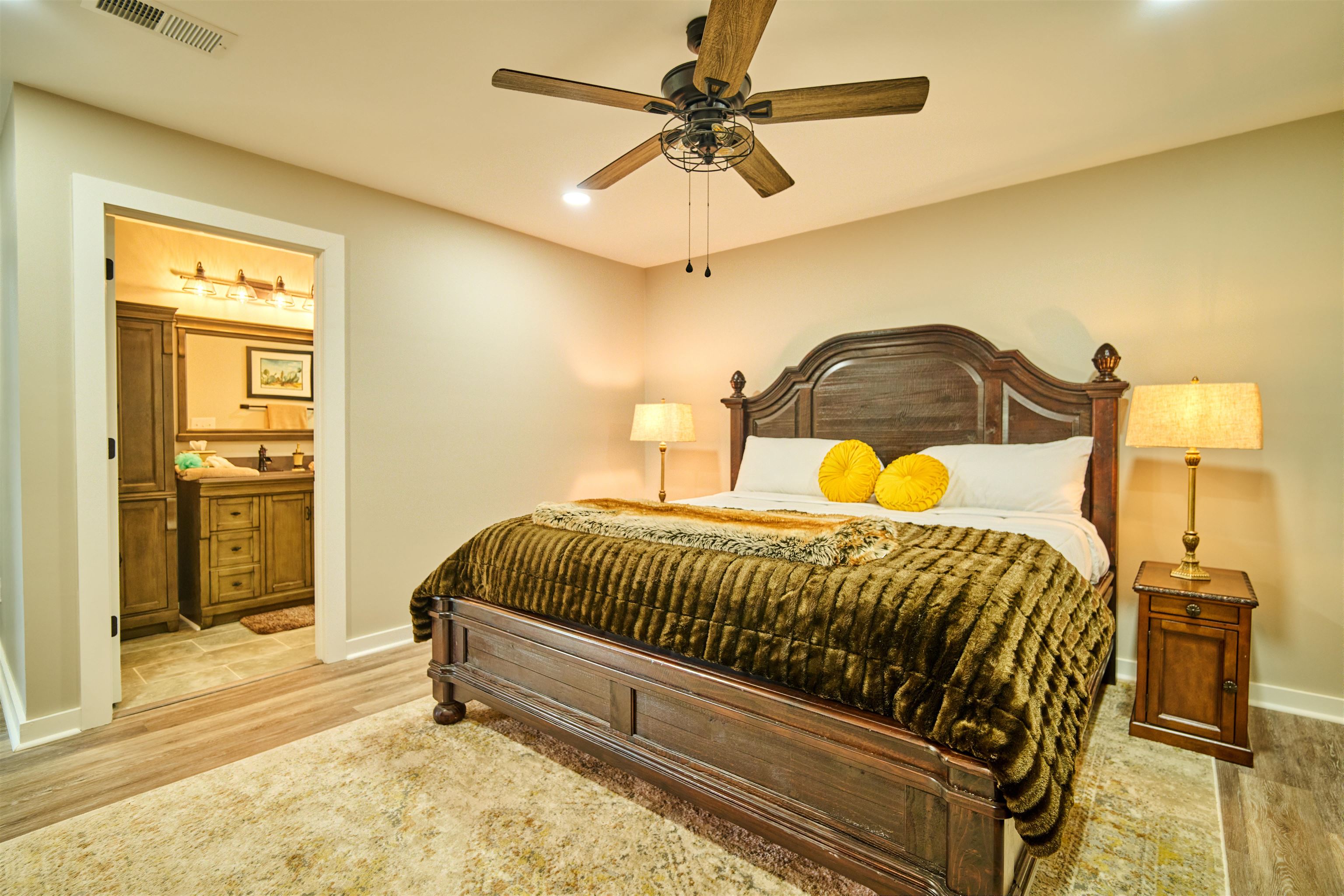 7 Winnebago  Cherokee Village, AR