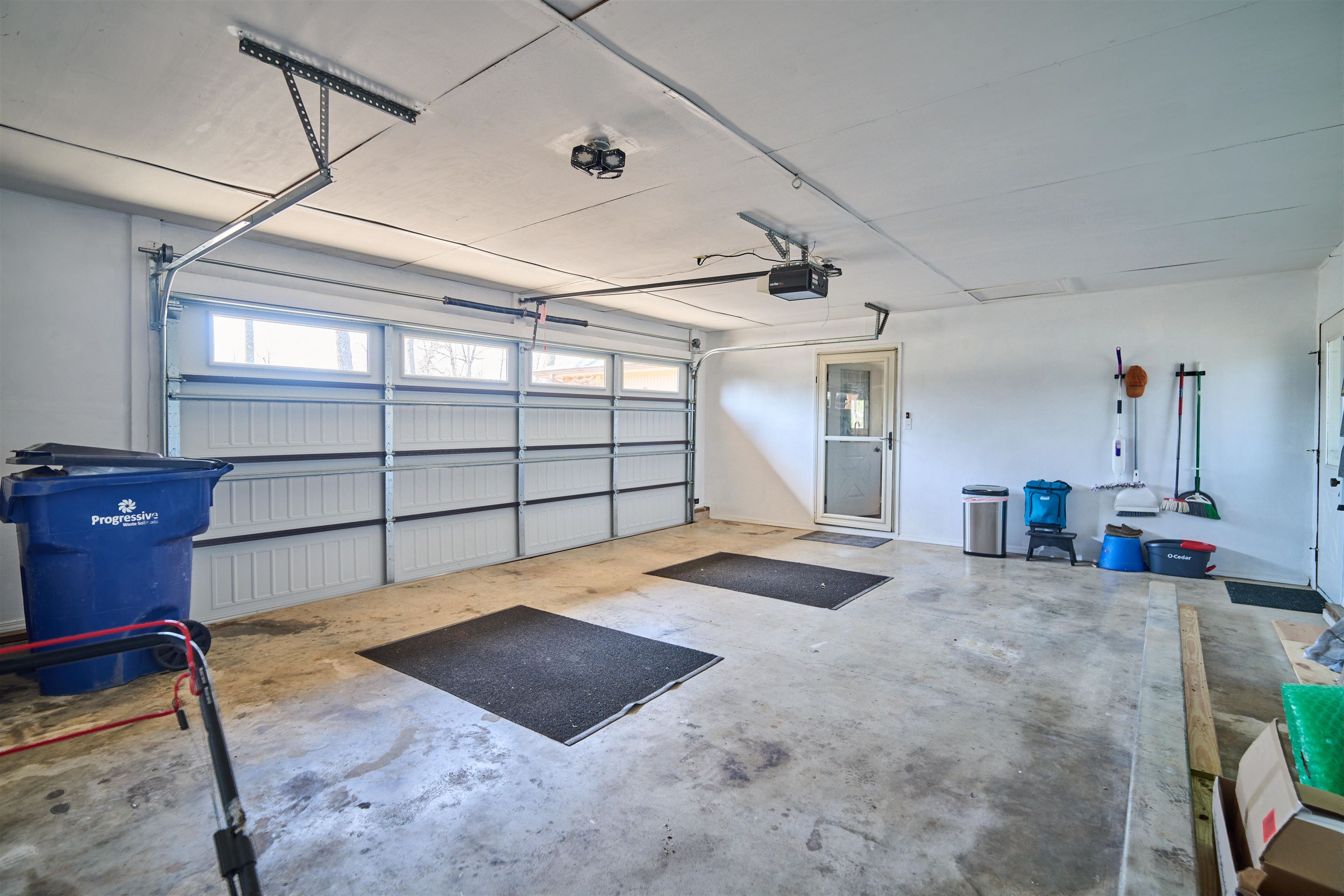 7 Winnebago  Cherokee Village, AR