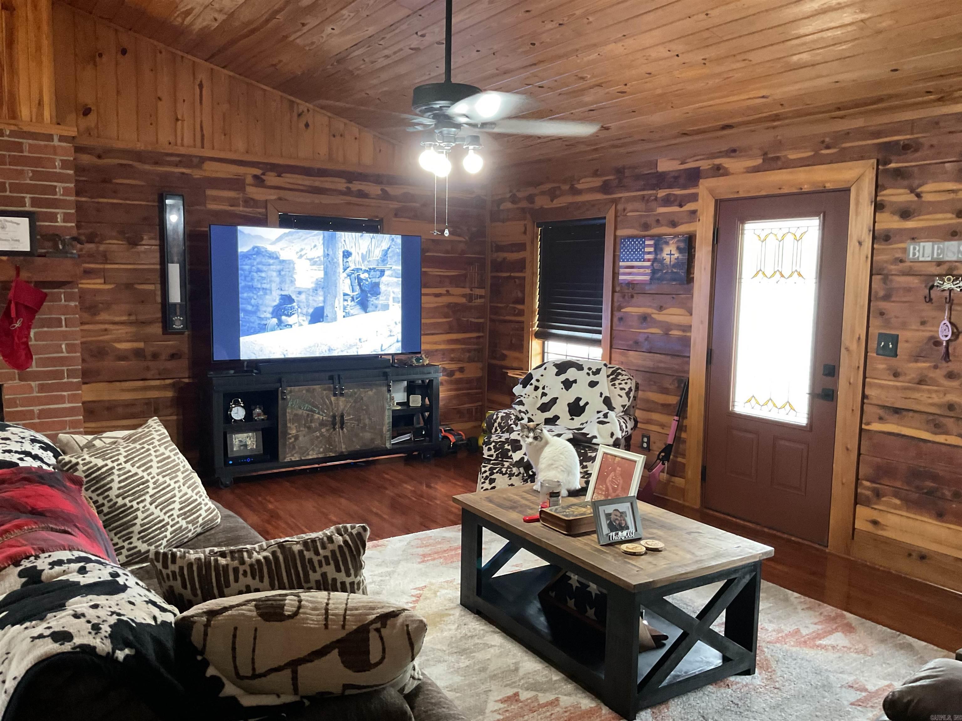 118 Cedar Valley Dr  El Paso, AR