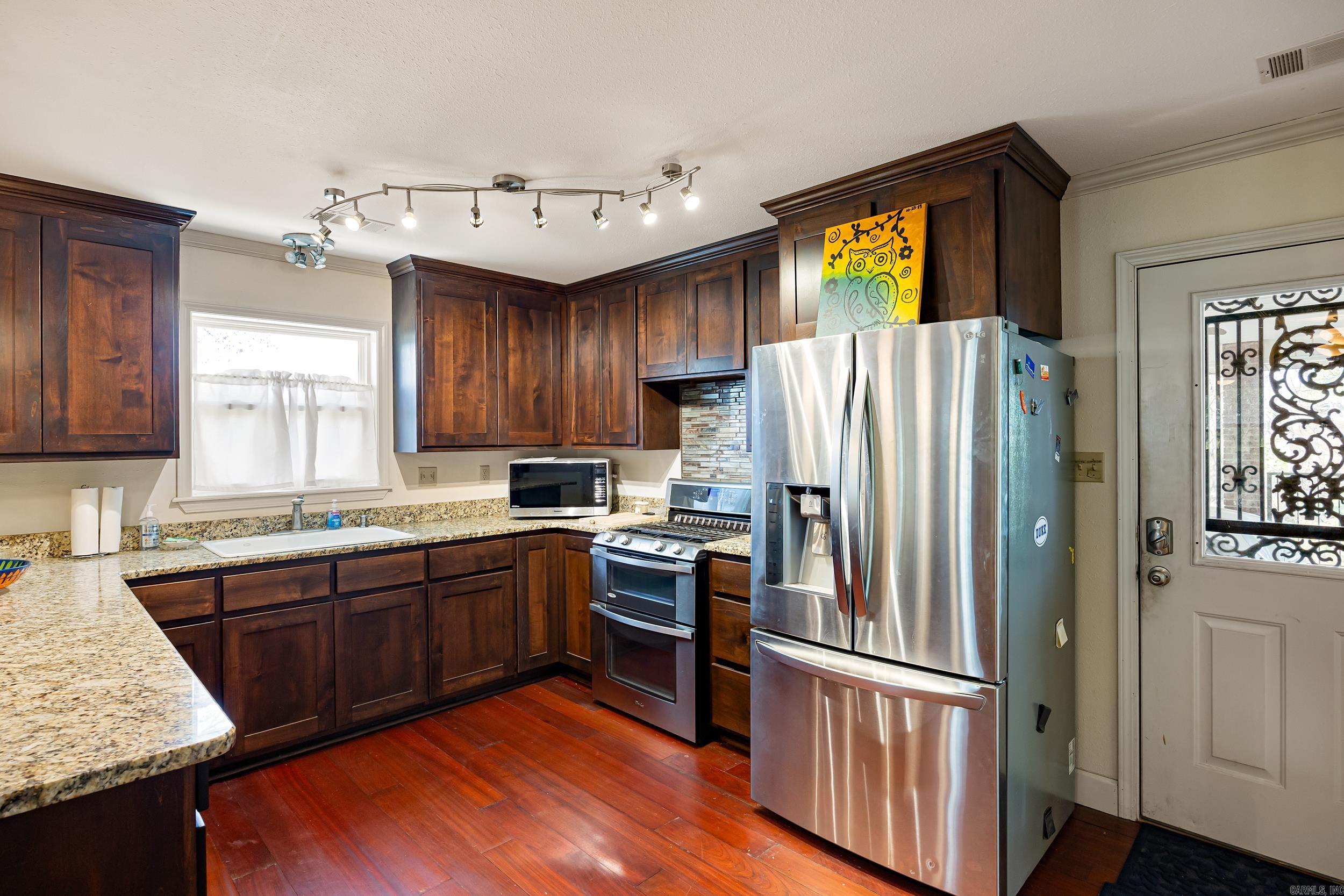 52 W Parish  Subiaco, AR