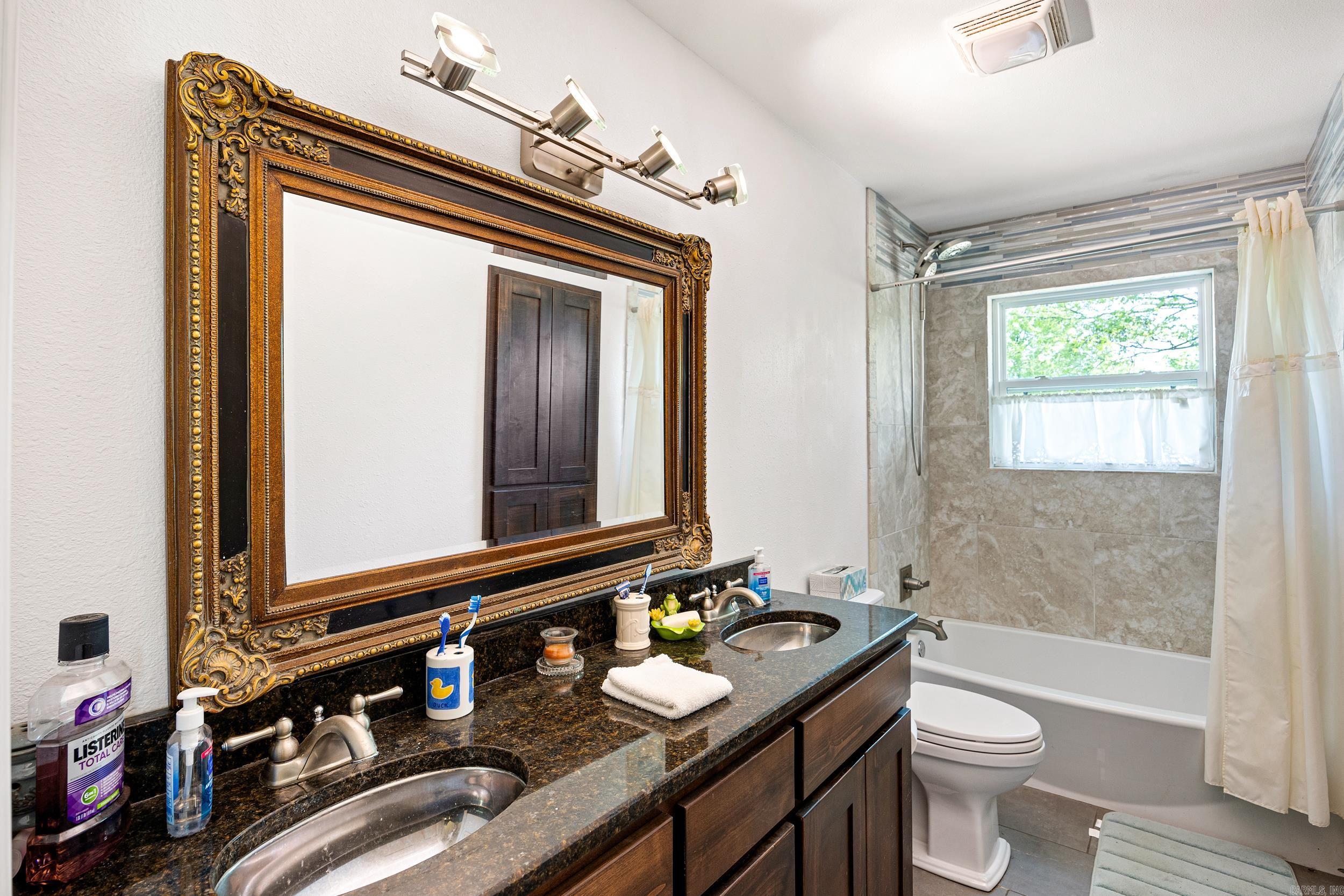 52 W Parish  Subiaco, AR