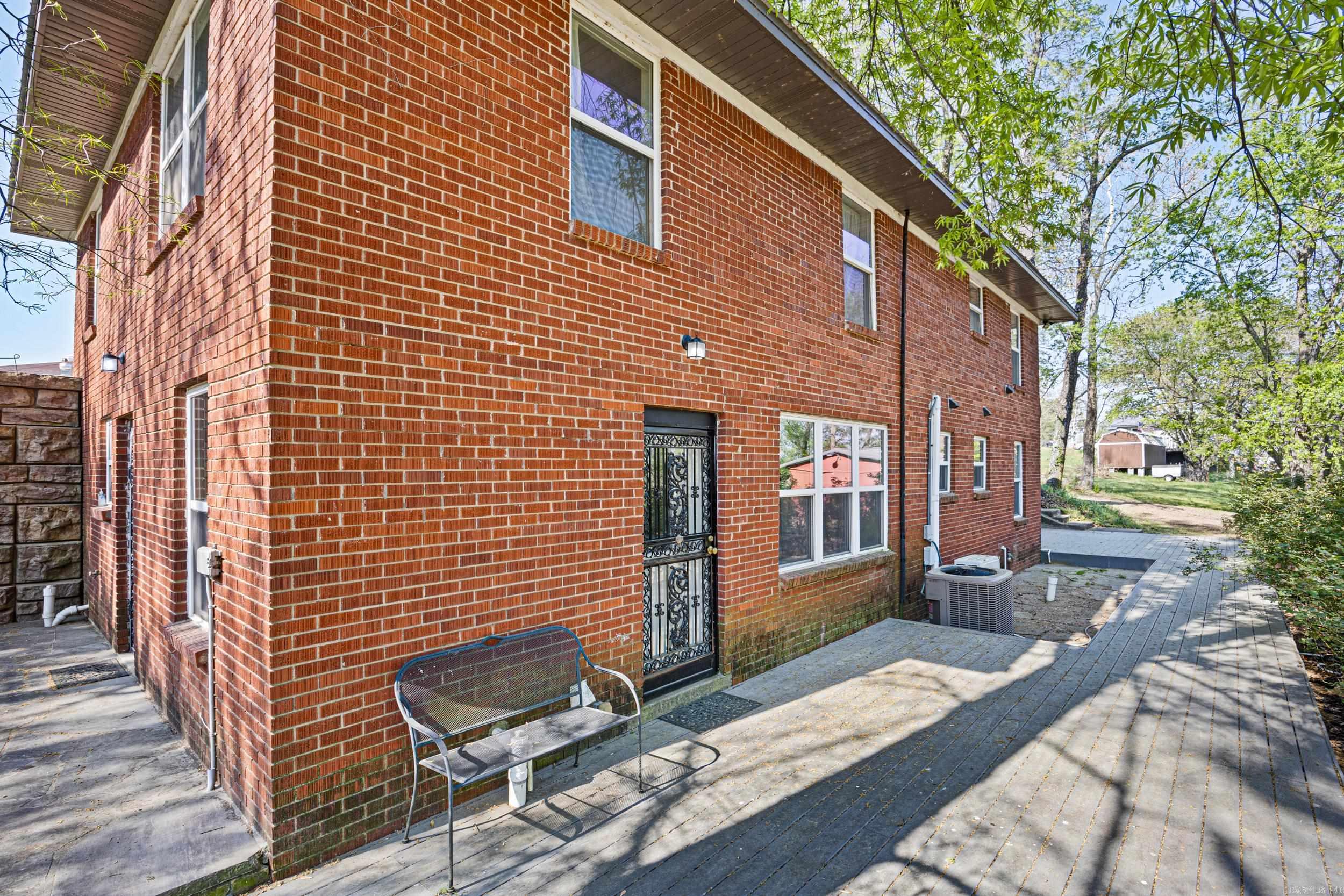 52 W Parish  Subiaco, AR