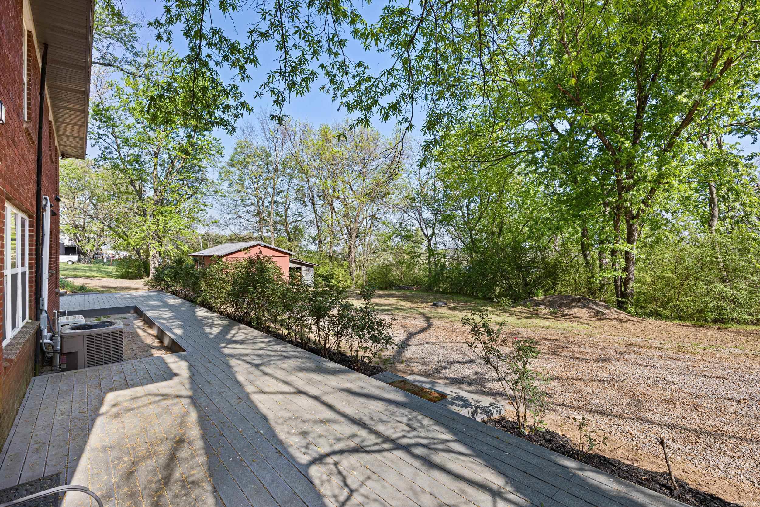 52 W Parish  Subiaco, AR