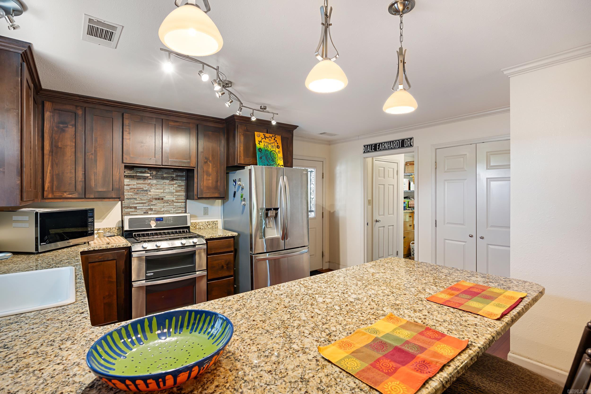 52 W Parish  Subiaco, AR