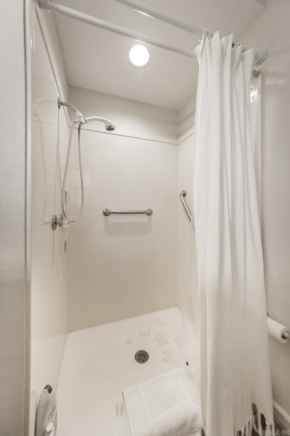 225 E Bluff Quitman, AR 72131