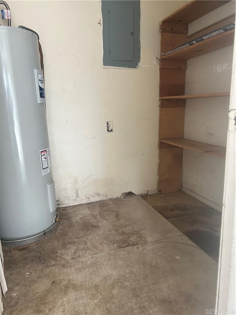 405 E M  Russellville, AR