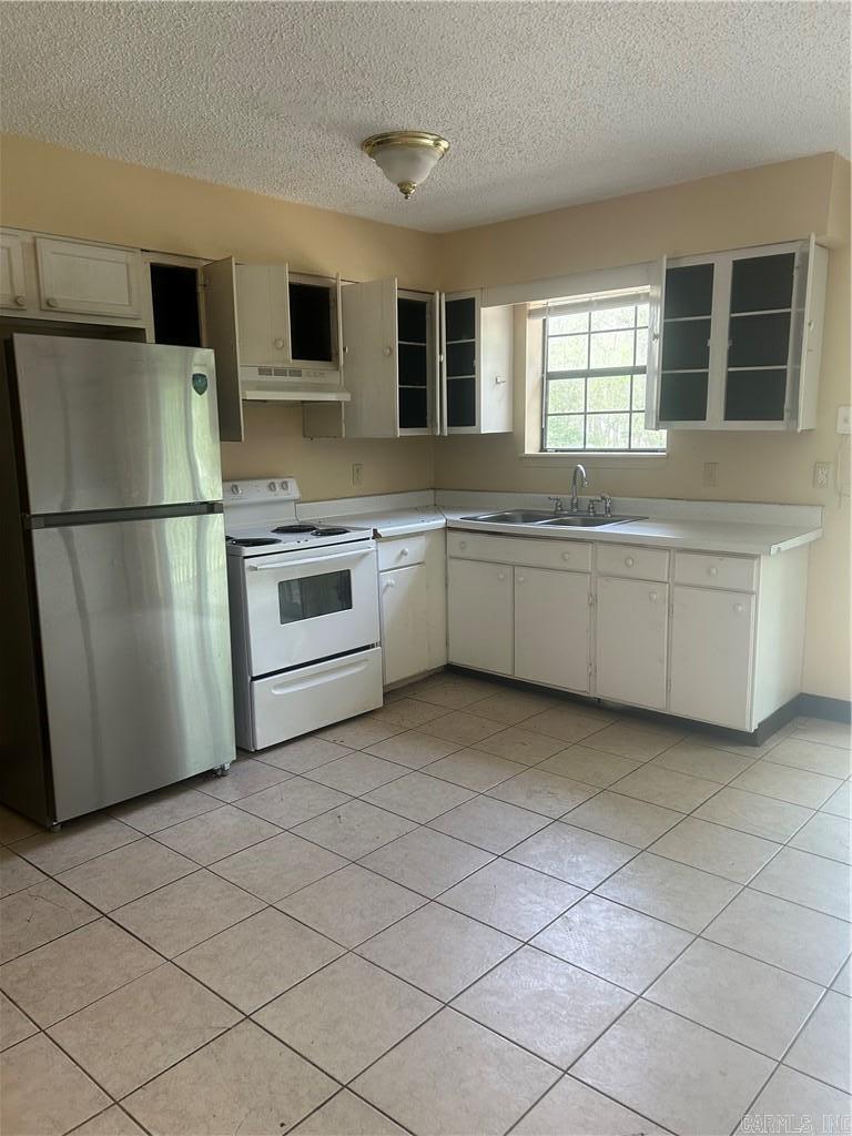 405 E M  Russellville, AR