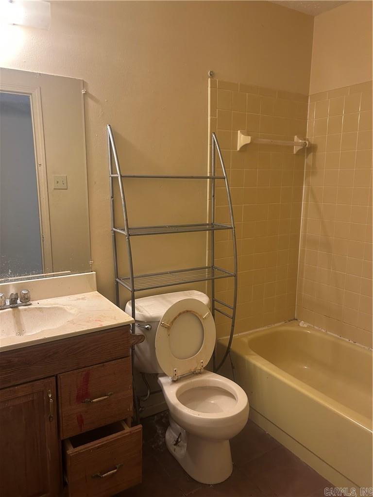 405 E M  Russellville, AR