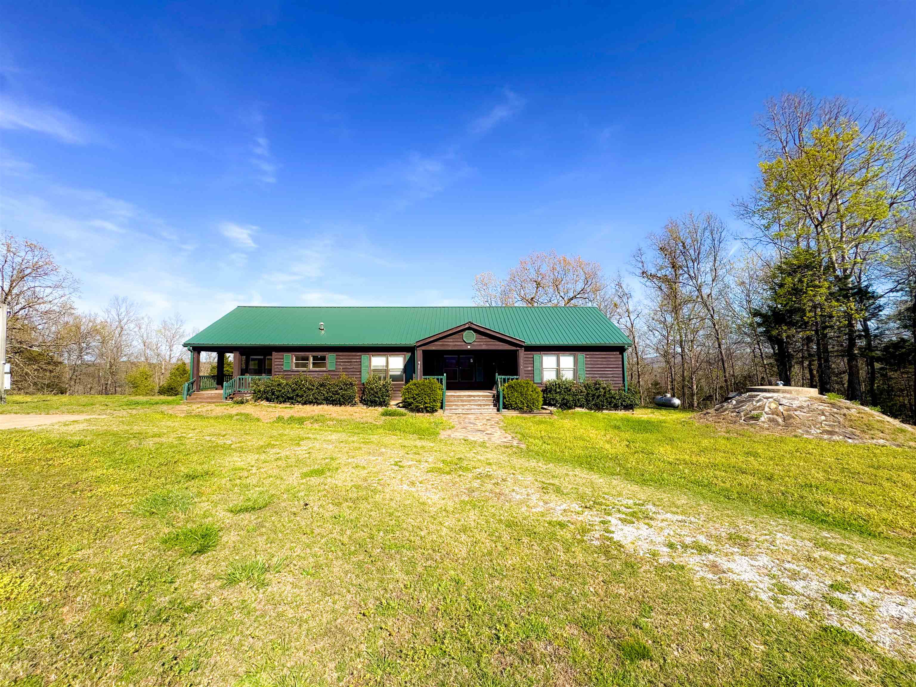 1334 Annette  Mountain View, AR