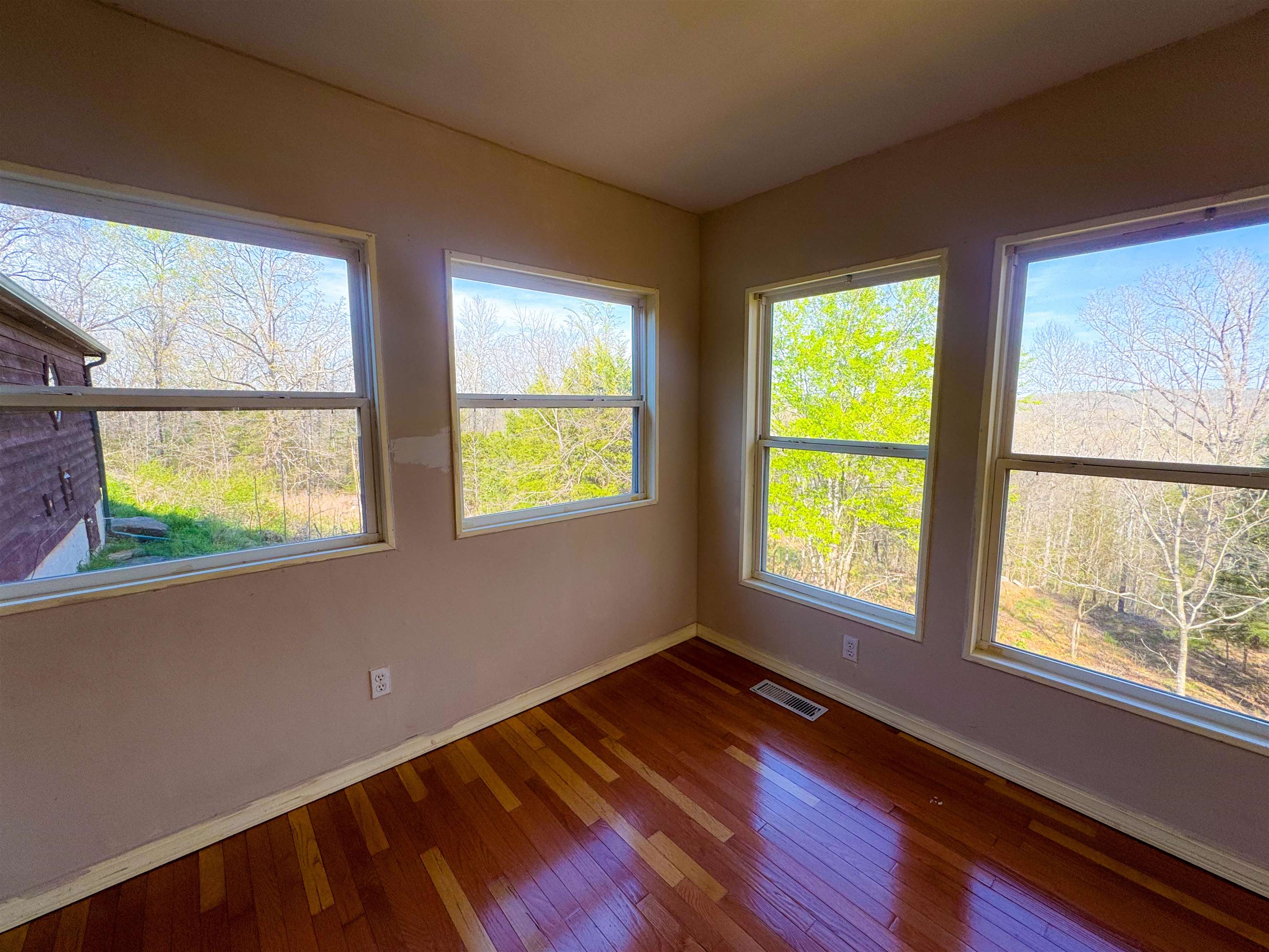 1334 Annette  Mountain View, AR