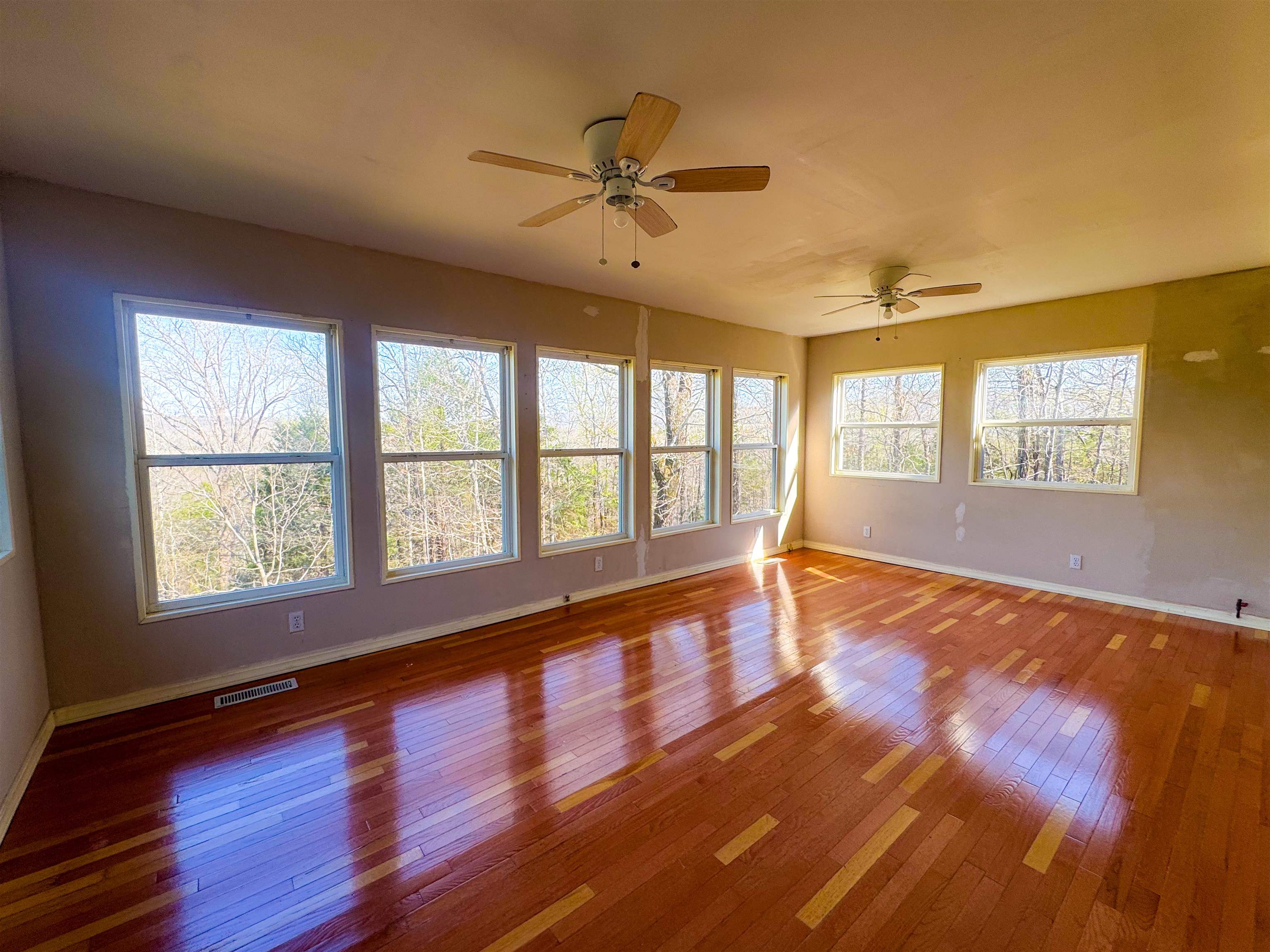 1334 Annette Lane Mountain View, AR 72560