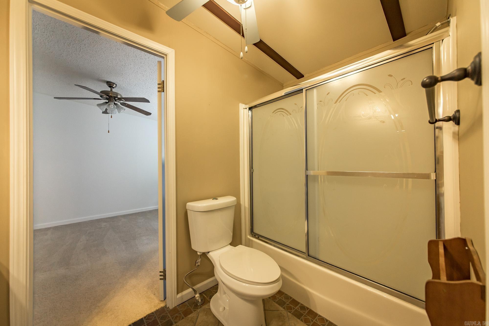 103 N Skyview  Romance, AR