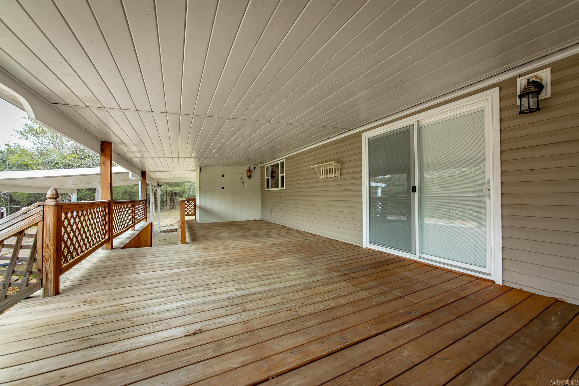 103 N Skyview  Romance, AR