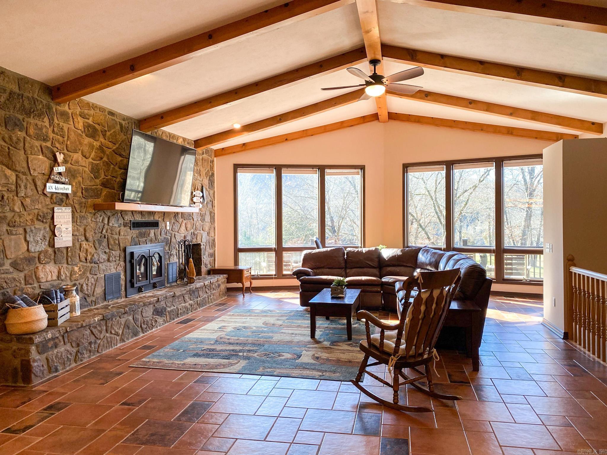 333 County Rd. Marion CR 7004  Flippin, AR