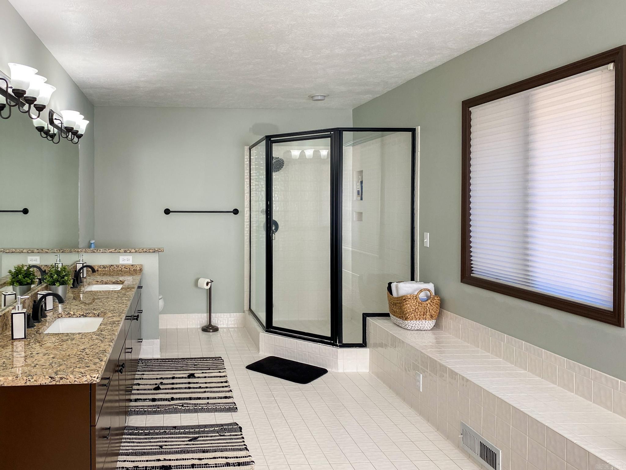 333 County Rd. Marion CR 7004  Flippin, AR