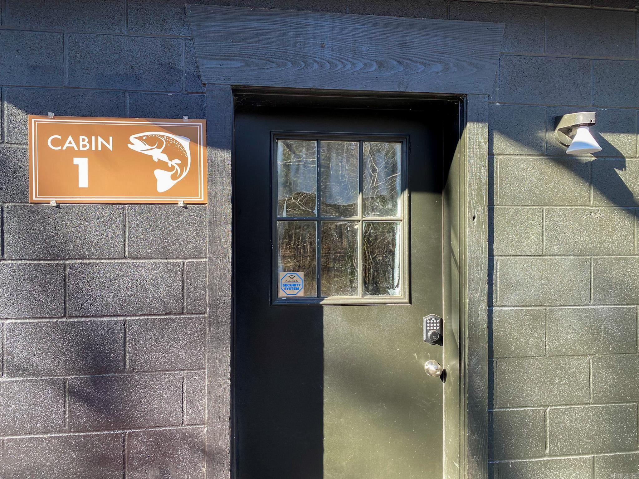 333 County Rd. Marion CR 7004  Flippin, AR