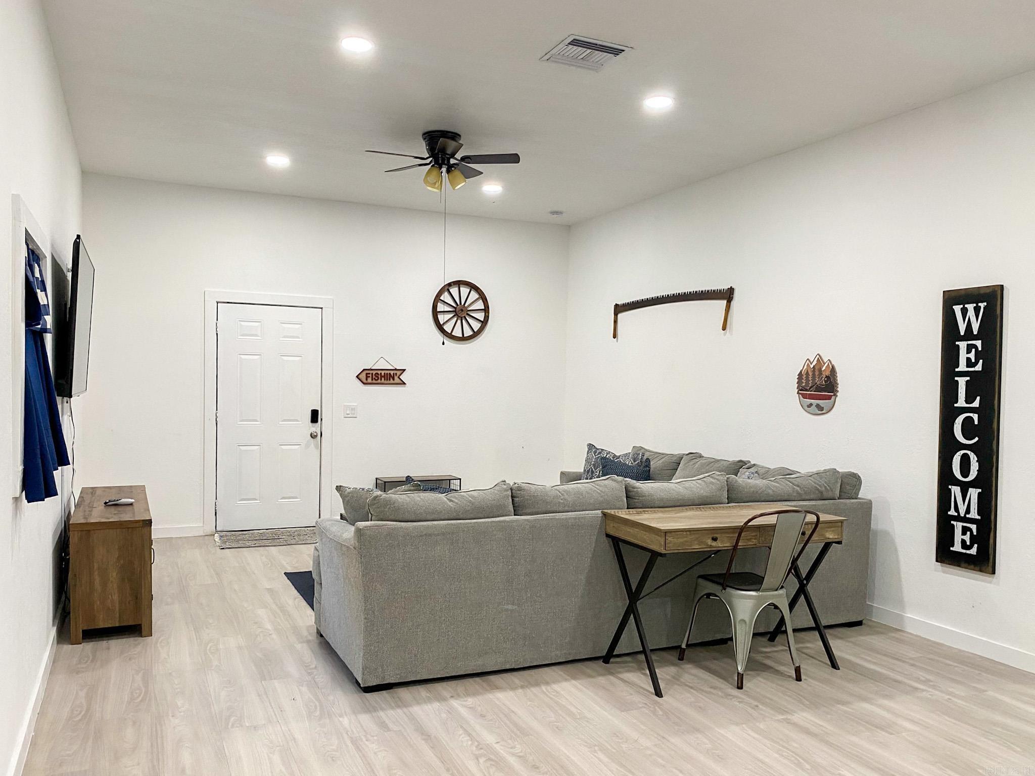 333 County Rd. Marion CR 7004  Flippin, AR