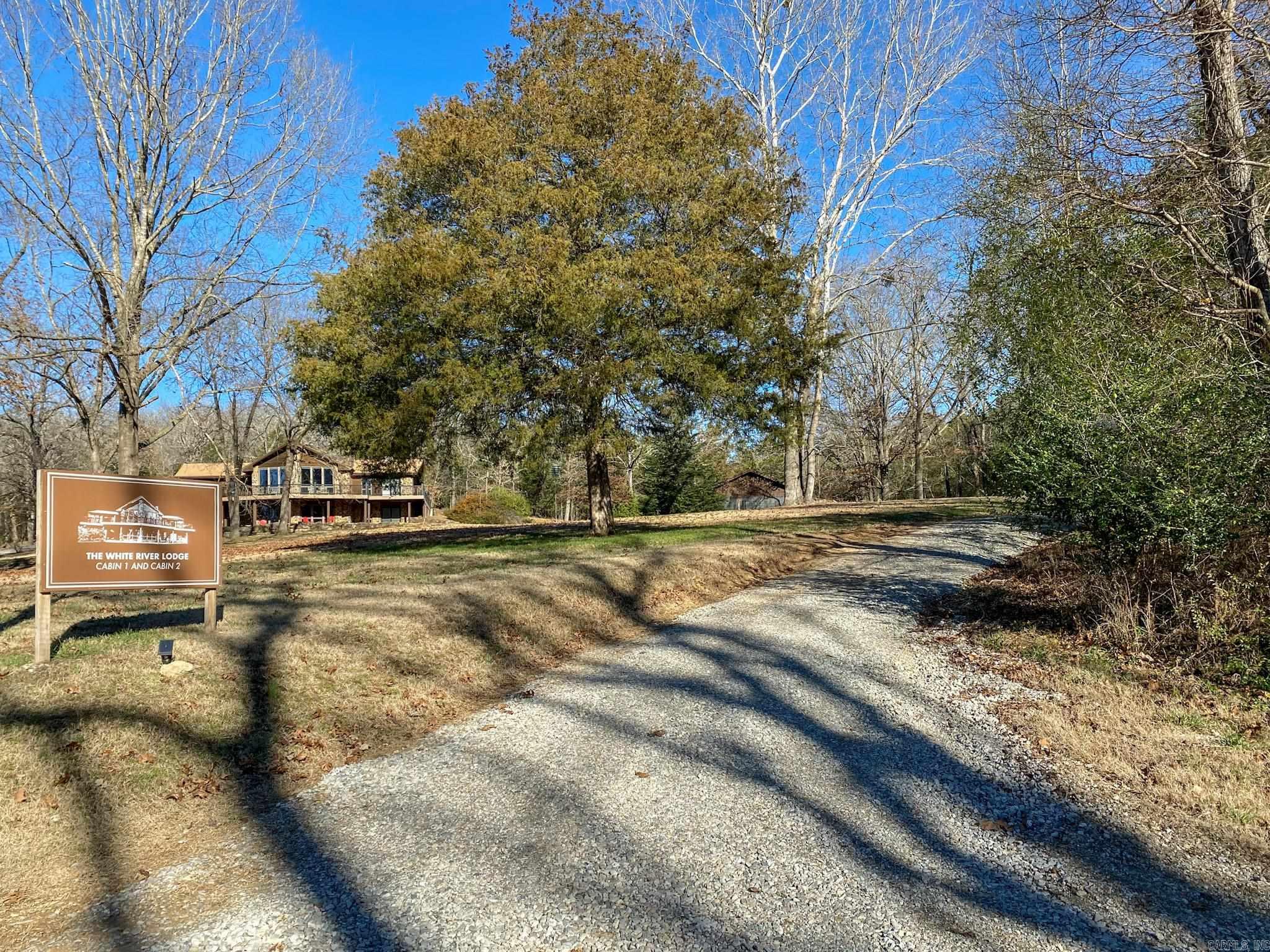 333 County Rd. Marion CR 7004  Flippin, AR