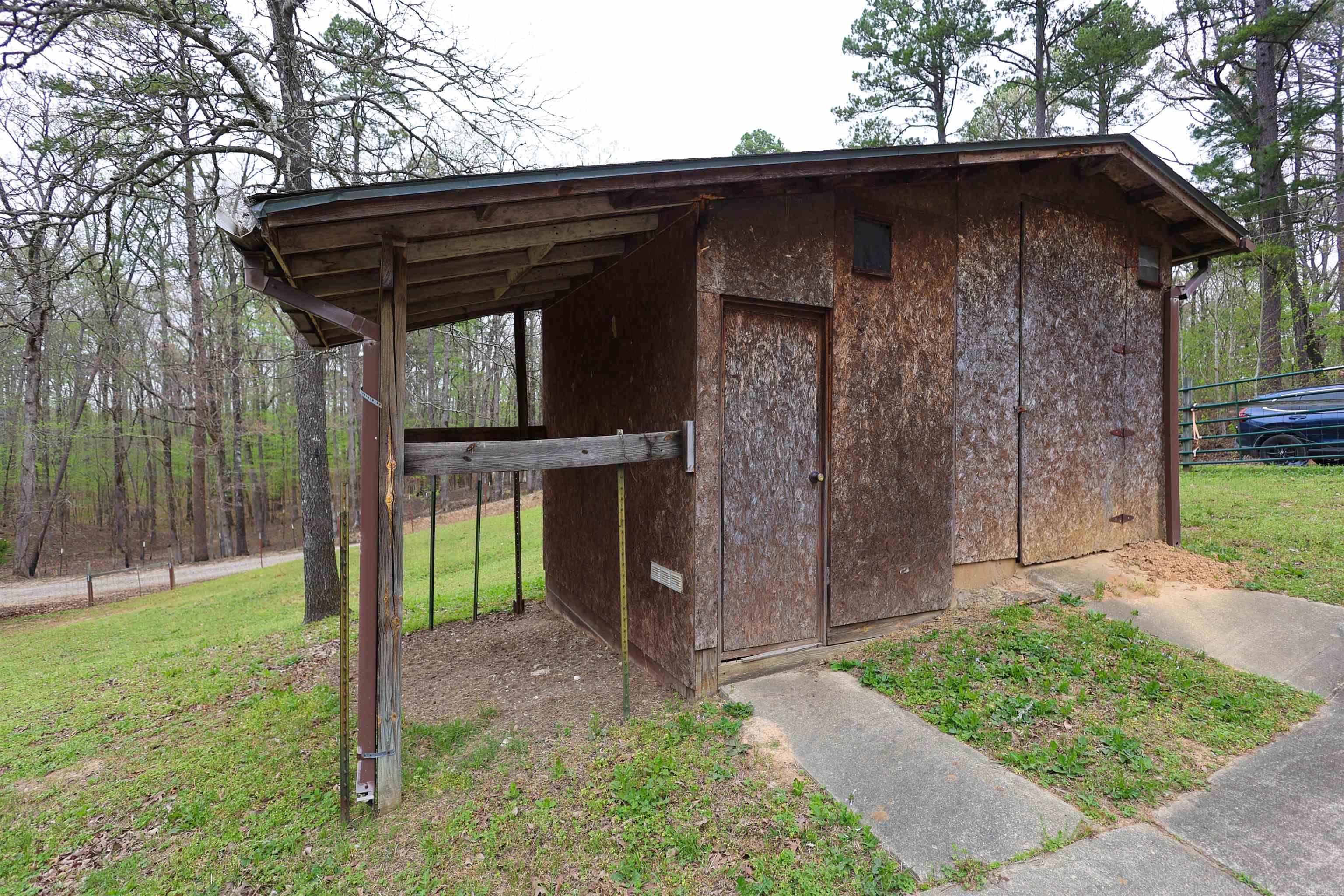 92 Cinnamon  Mount Ida, AR