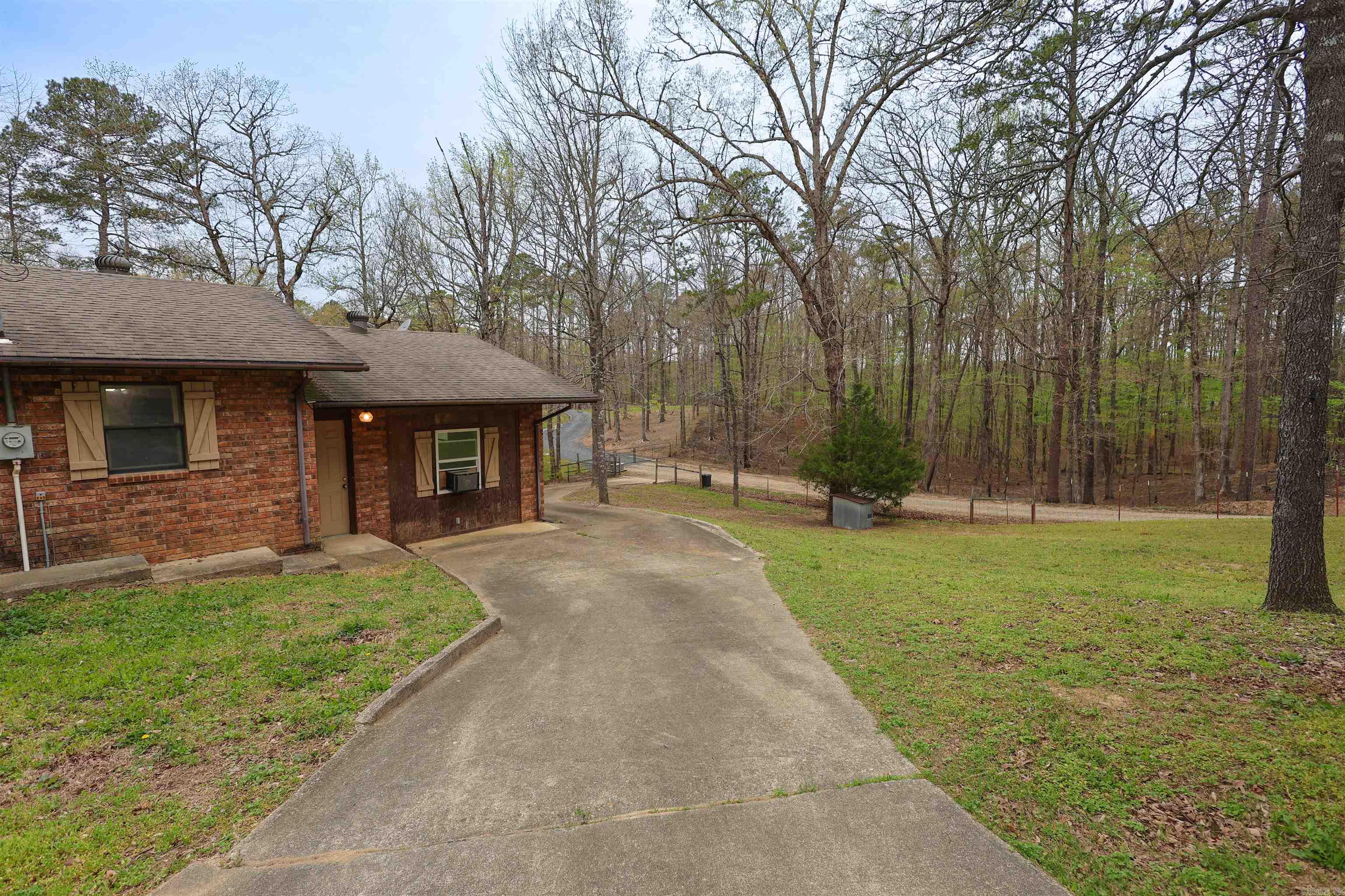 92 Cinnamon  Mount Ida, AR