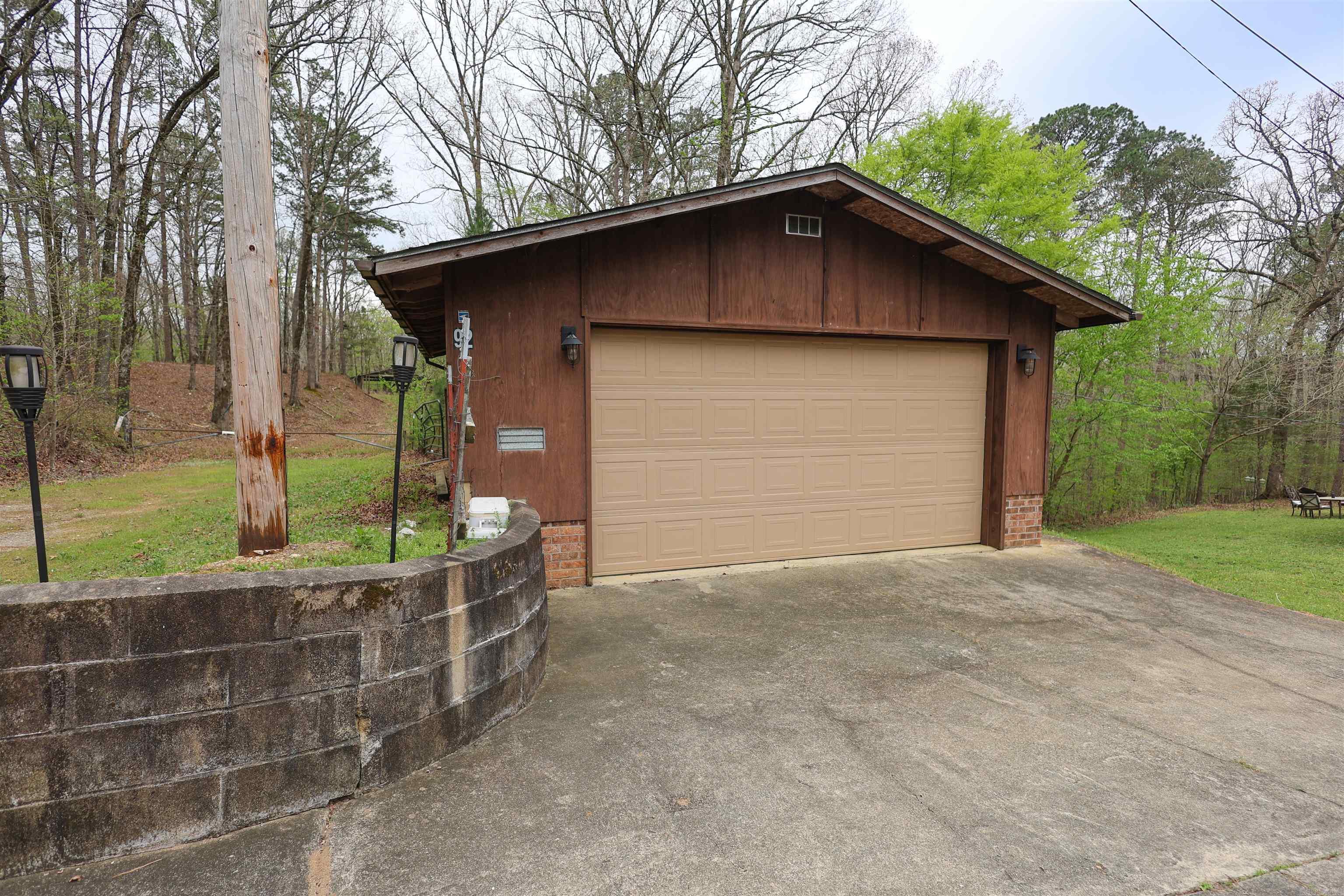 92 Cinnamon  Mount Ida, AR