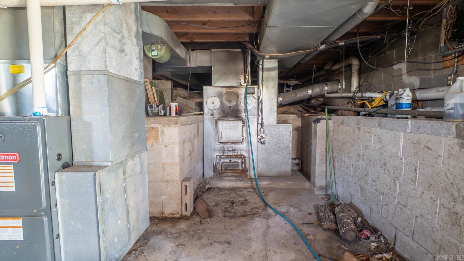 2250 Main Street  Mammoth Spring, AR