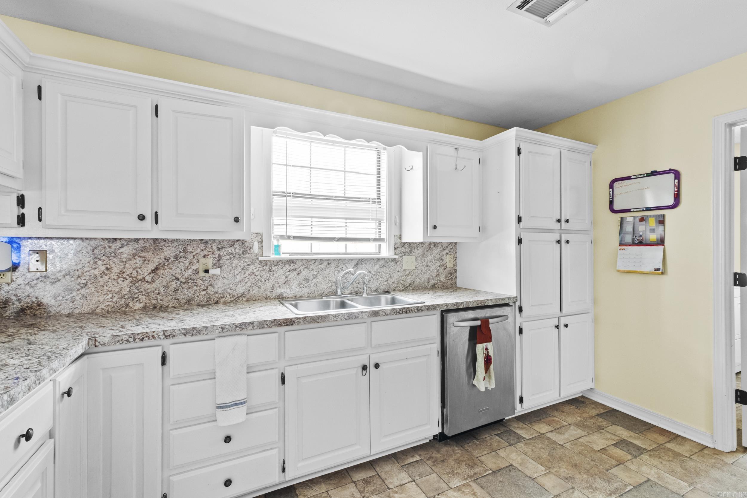 1017 Highland Blvd  Cabot, AR