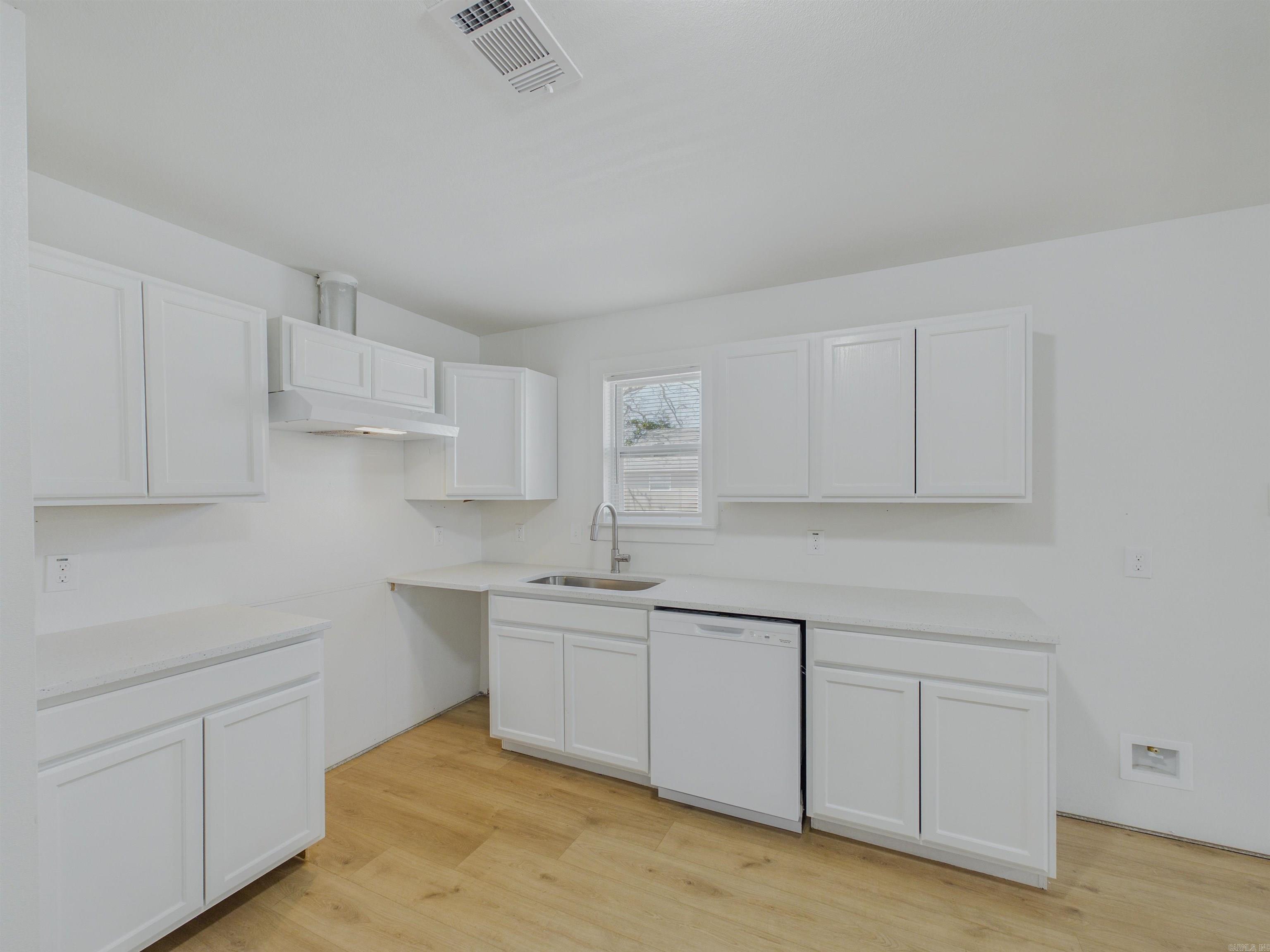 1524 Schaer  North Little Rock, AR