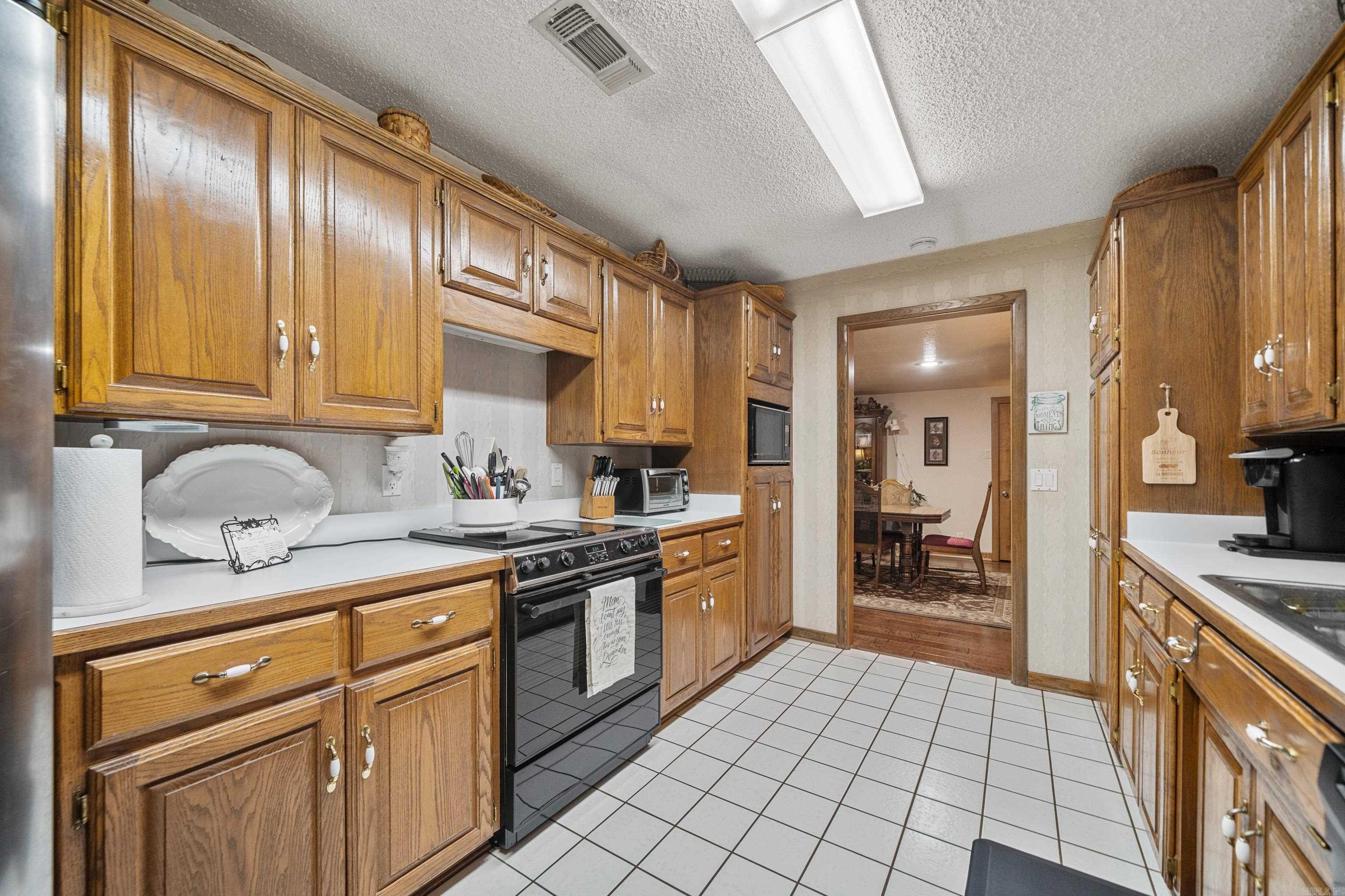 1194 Marion Anderson  Hot Springs, AR