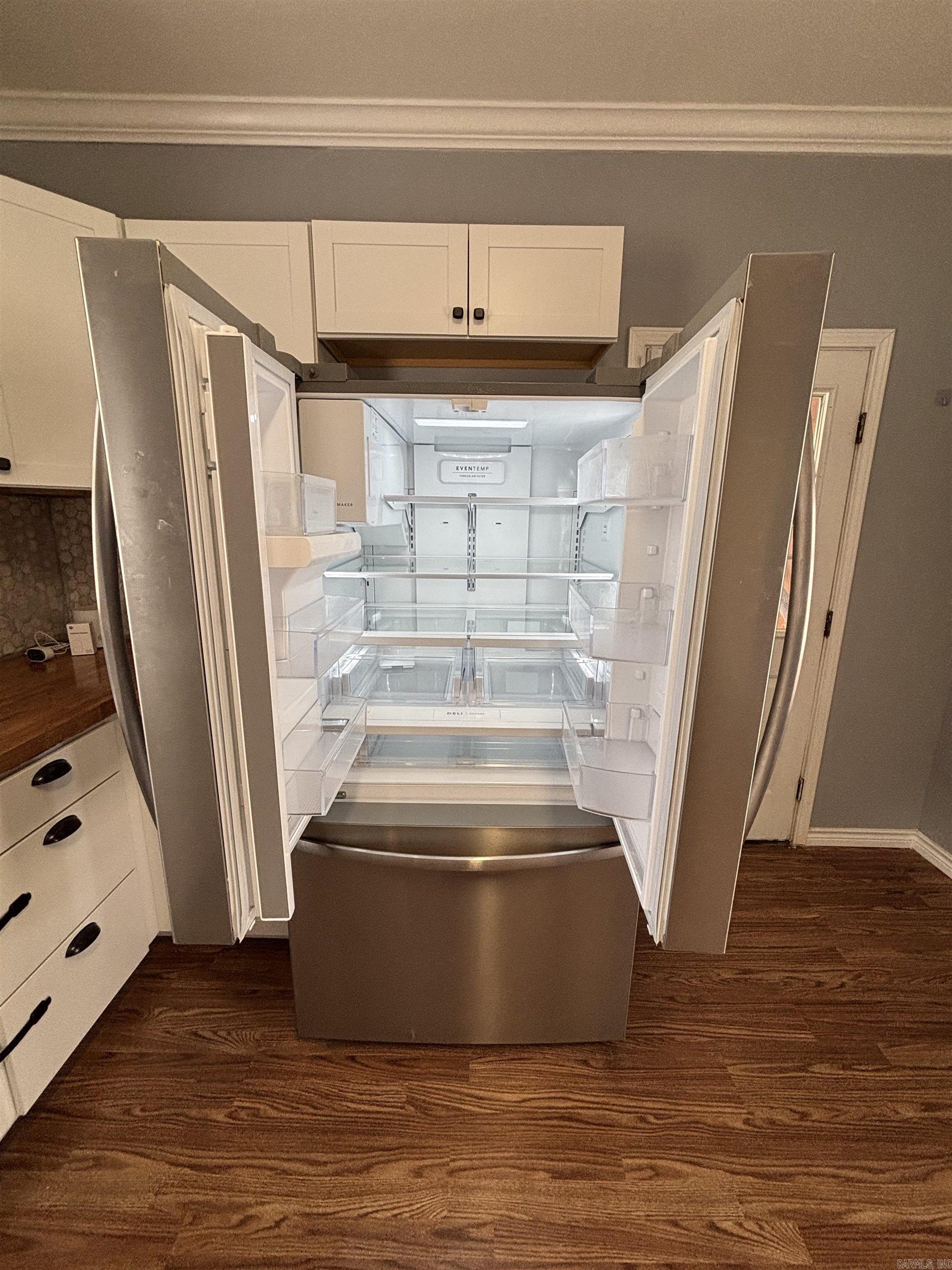 220 College St  Lonoke, AR