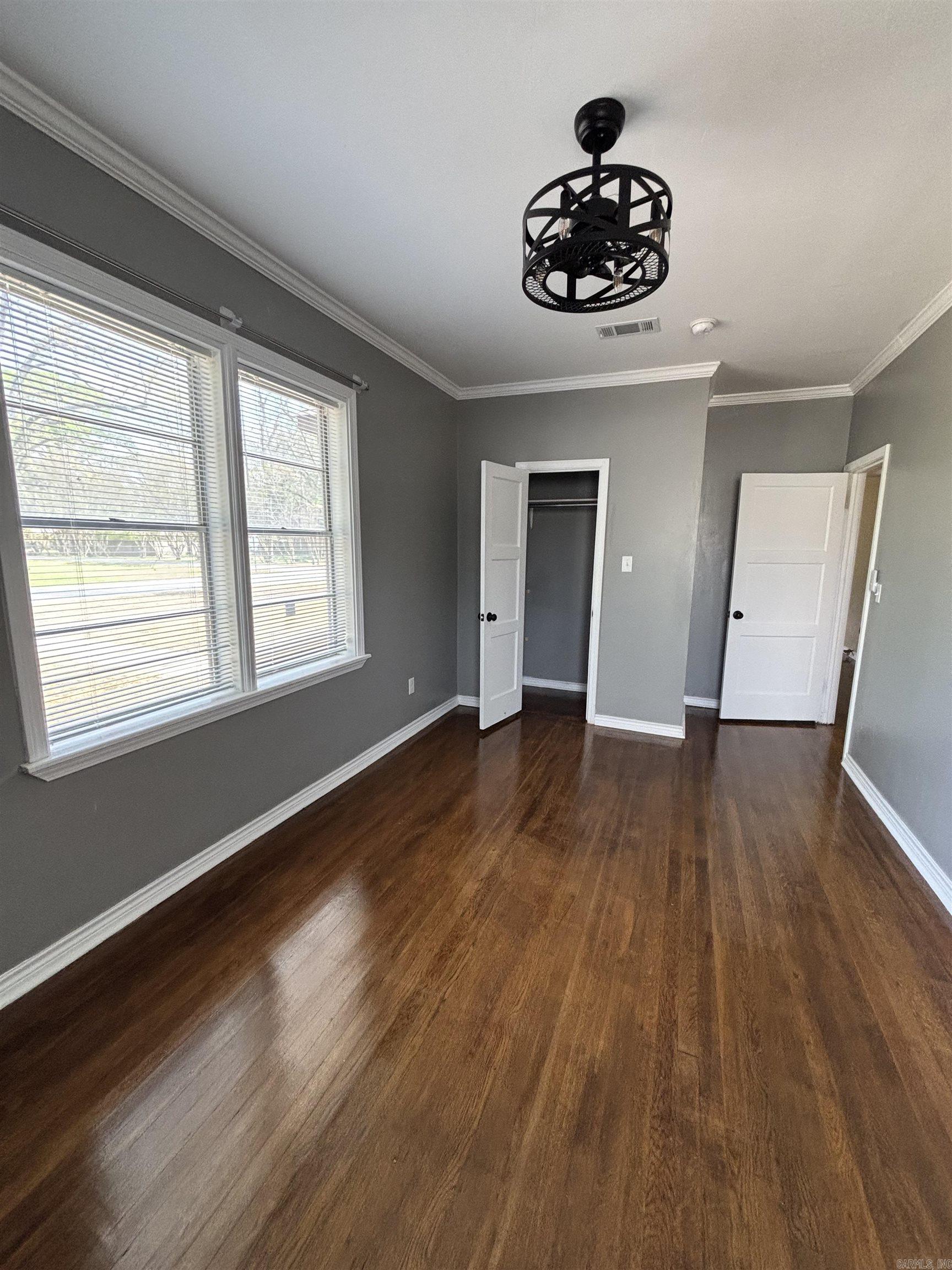 220 College St  Lonoke, AR