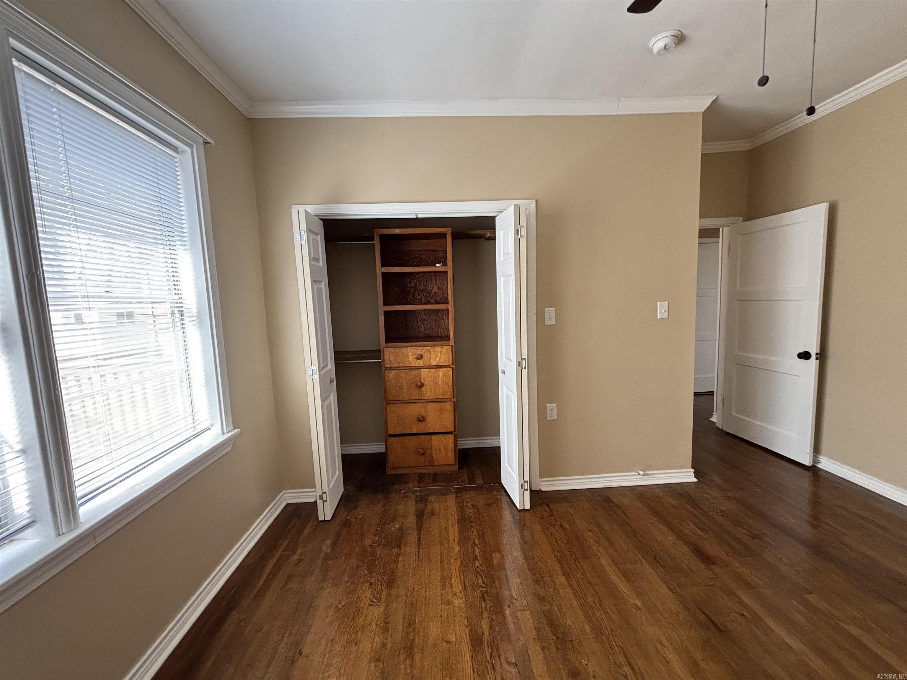 220 College St  Lonoke, AR