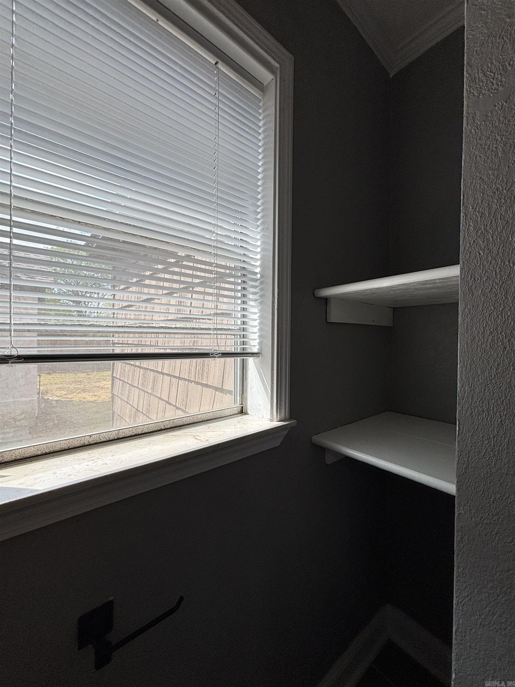 220 College St  Lonoke, AR