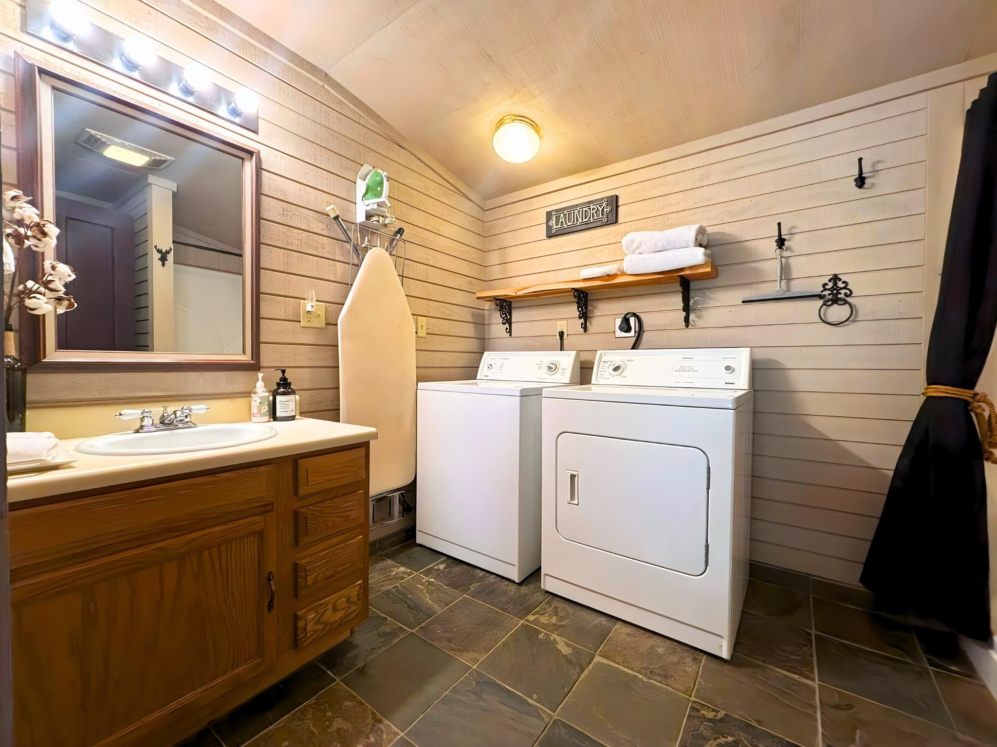 2 Star Falls  Cherokee Village, AR