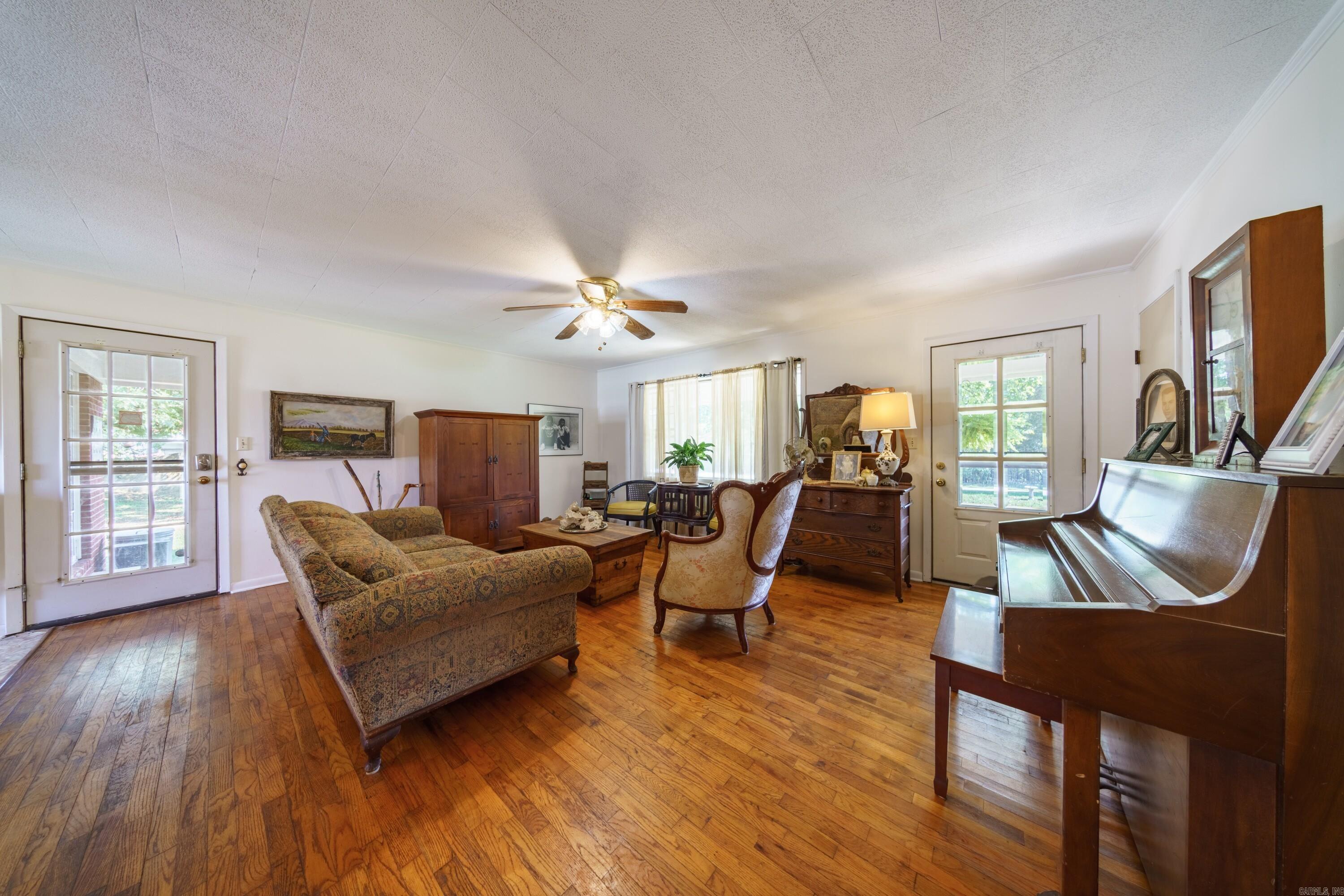 2132 Arkansas 230 Highway  Strawberry, AR