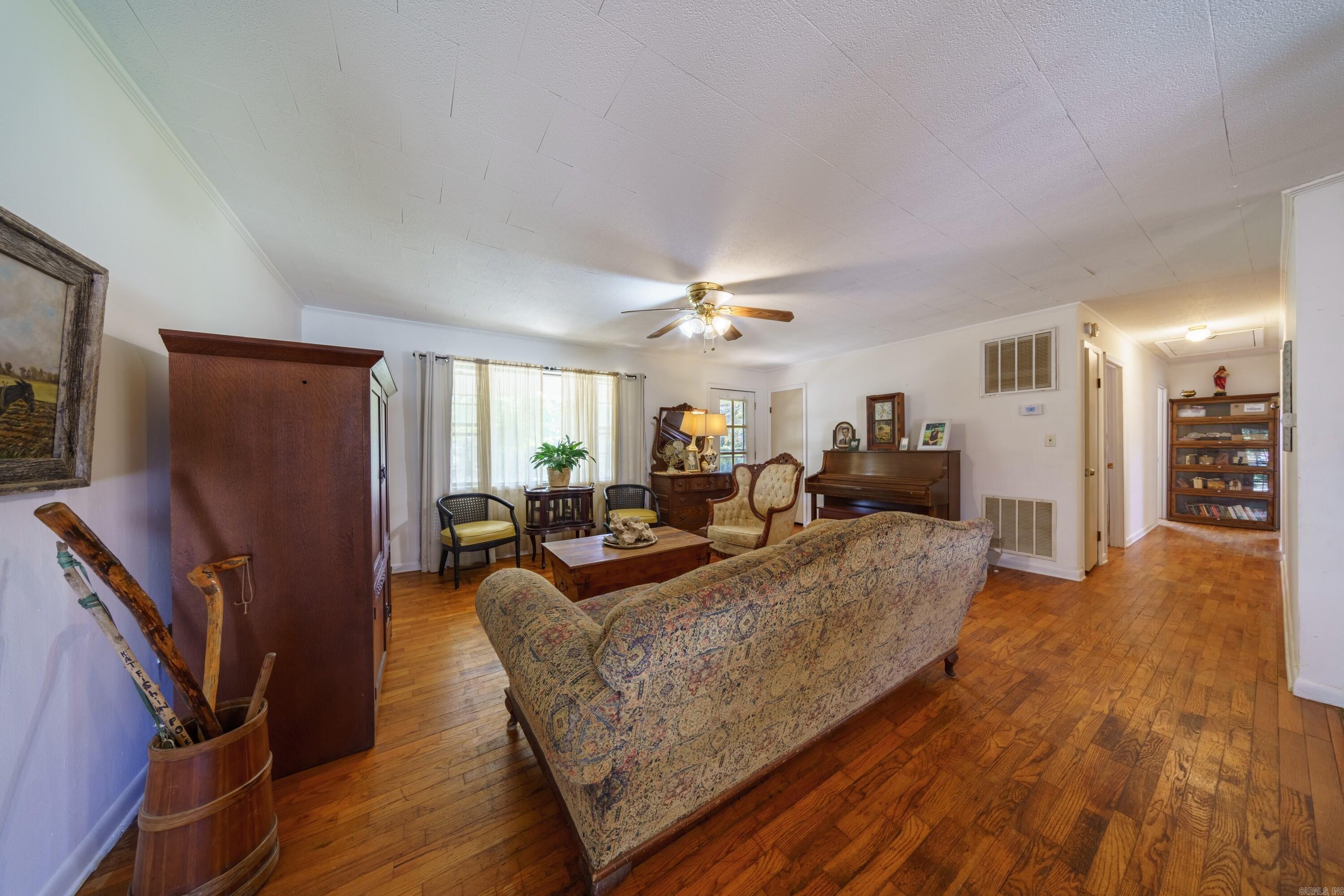 2132 Arkansas 230 Highway  Strawberry, AR